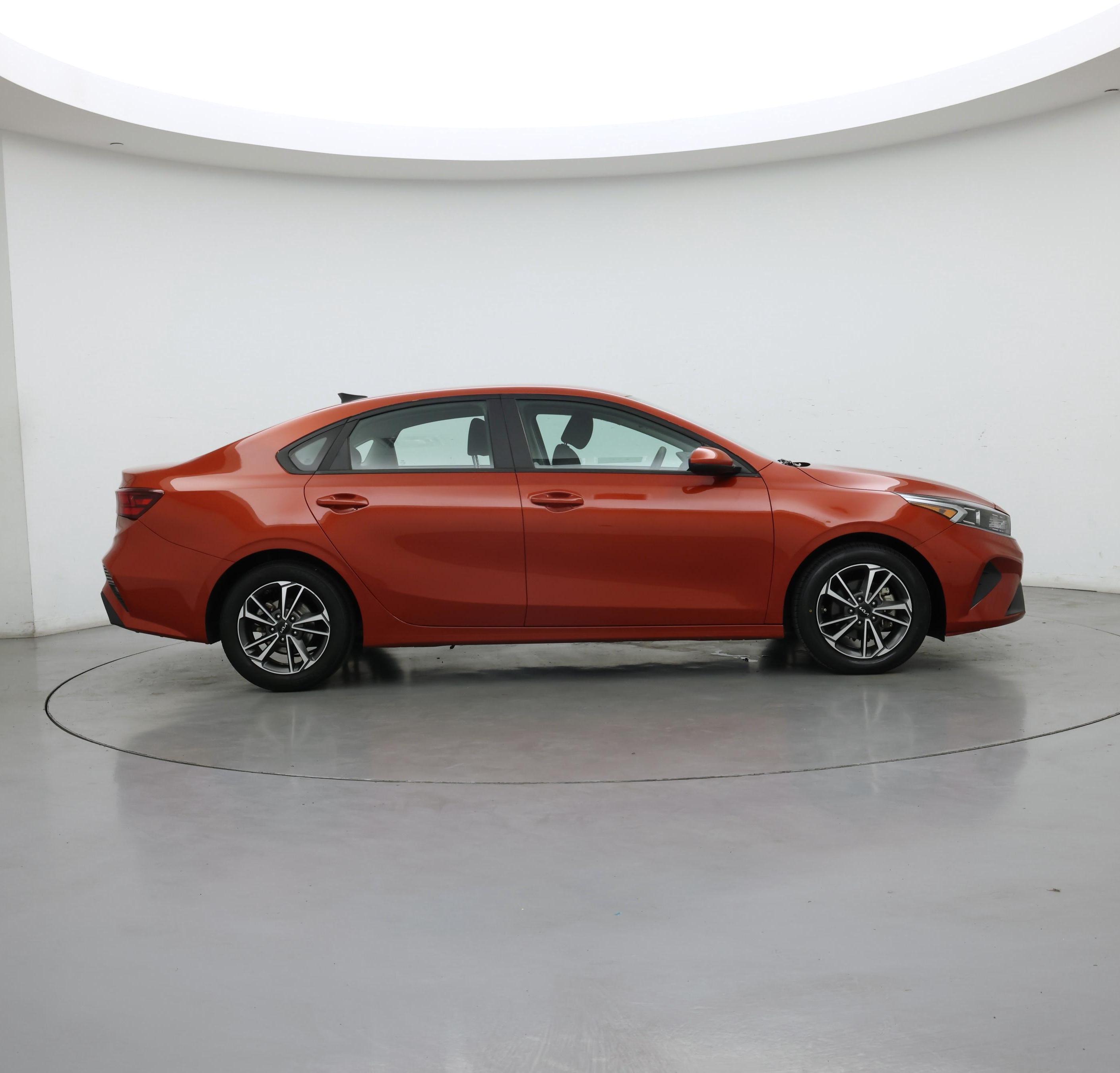 Thumbnail: 2023 Kia Forte - 7