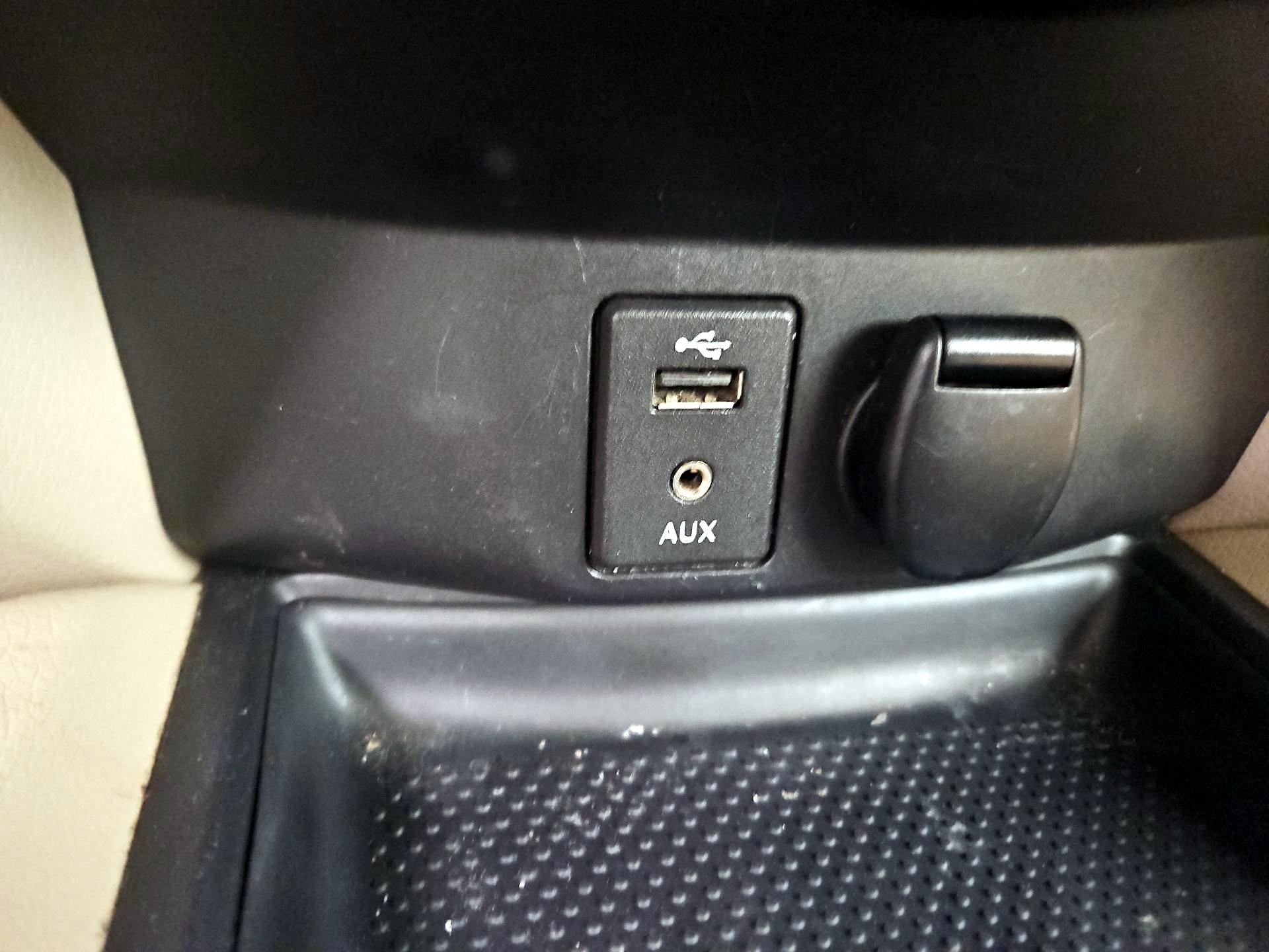 Thumbnail: 2015 Nissan Rogue - 19