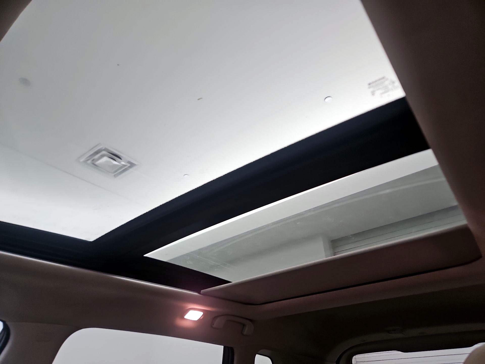 Thumbnail: 2015 Nissan Rogue - 20