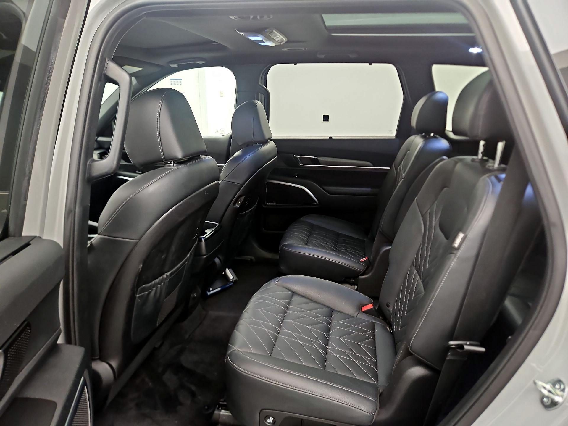 Thumbnail: 2024 Kia Telluride - 19