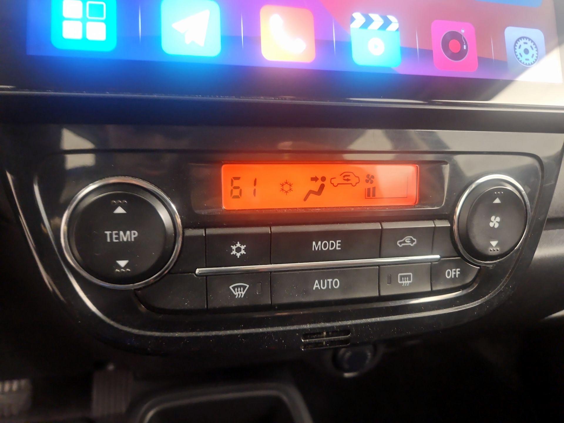 Thumbnail: 2015 Mitsubishi Mirage - 15