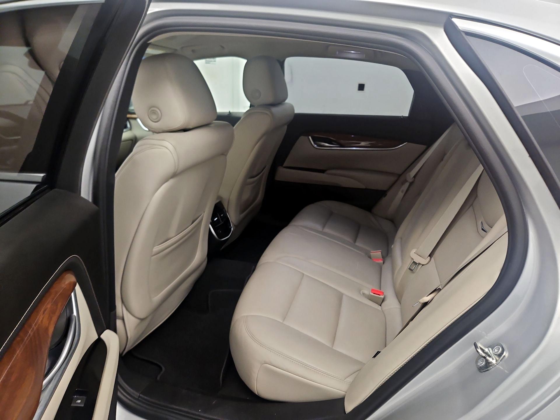 Thumbnail: 2019 Cadillac XTS - 19