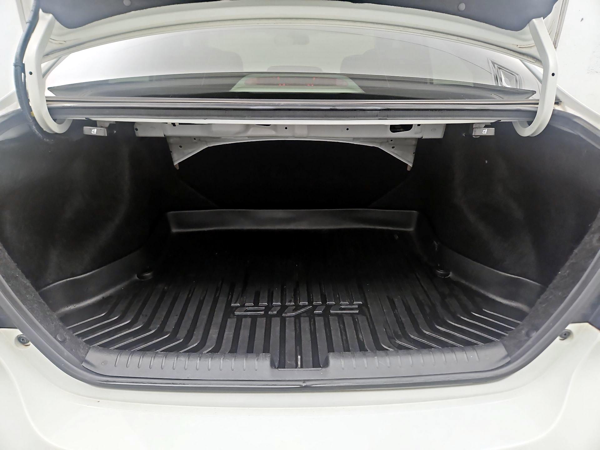 Thumbnail: 2015 Honda Civic - 20