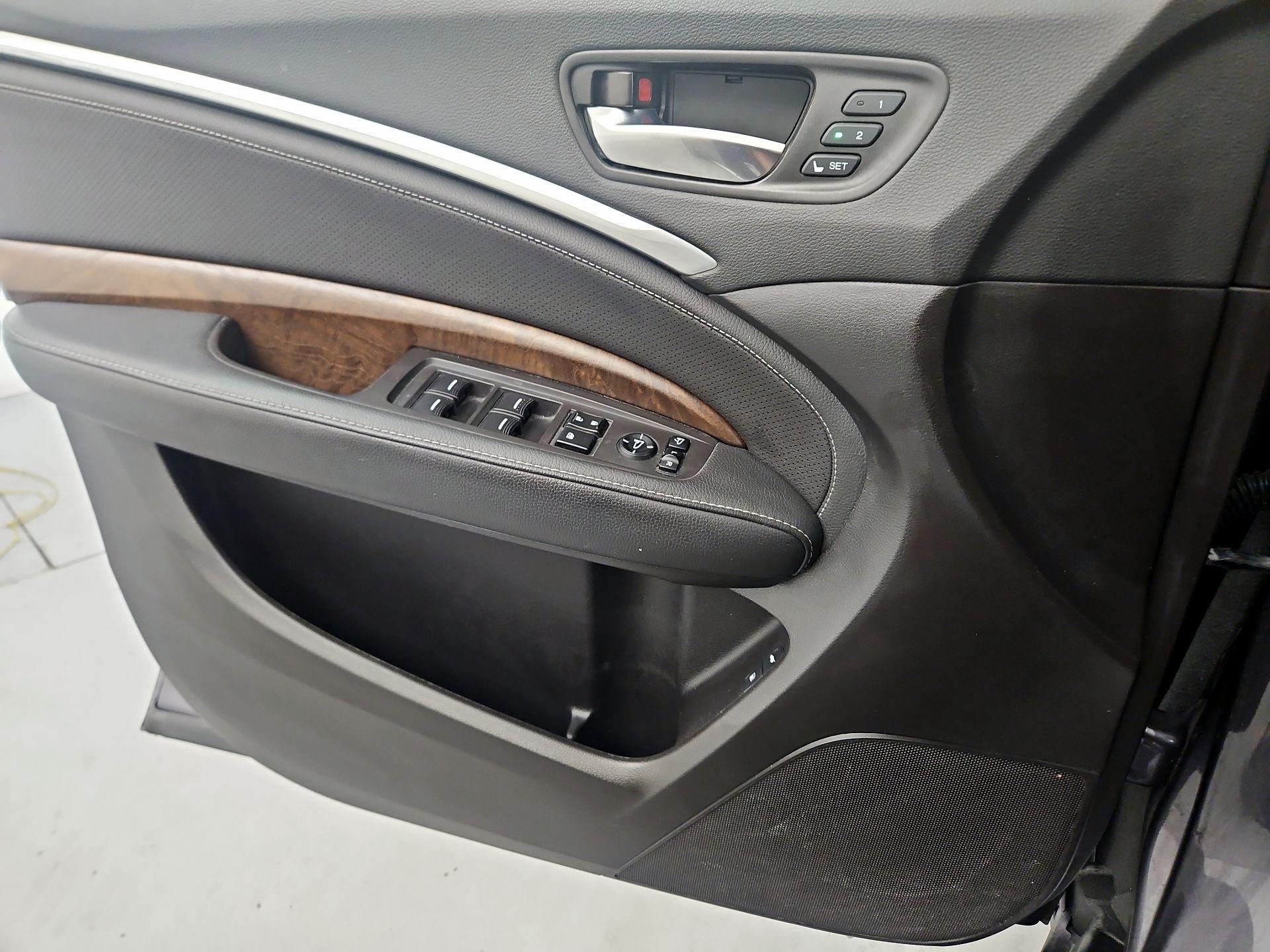 Thumbnail: 2020 Acura MDX - 12