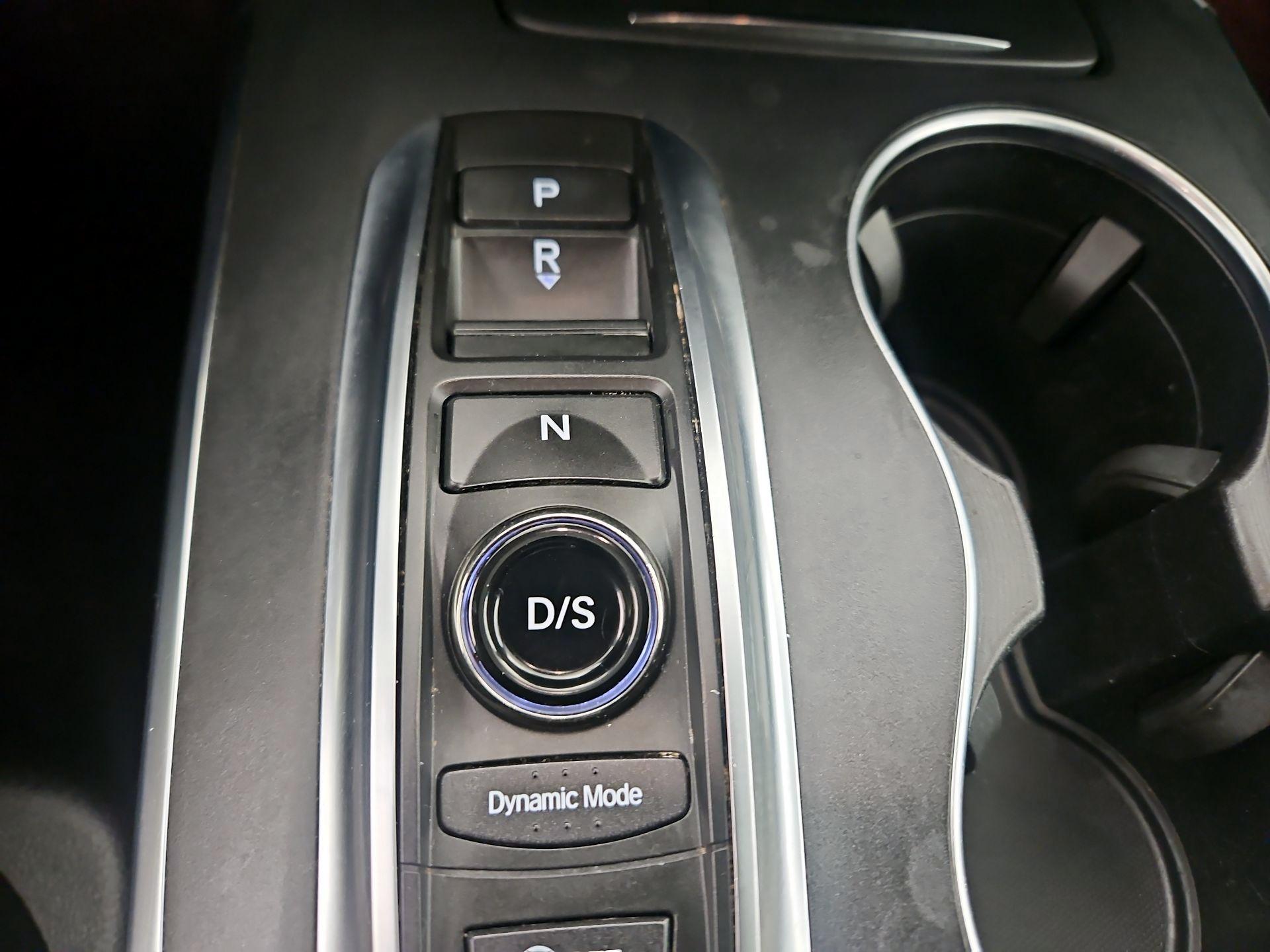 Thumbnail: 2020 Acura MDX - 17