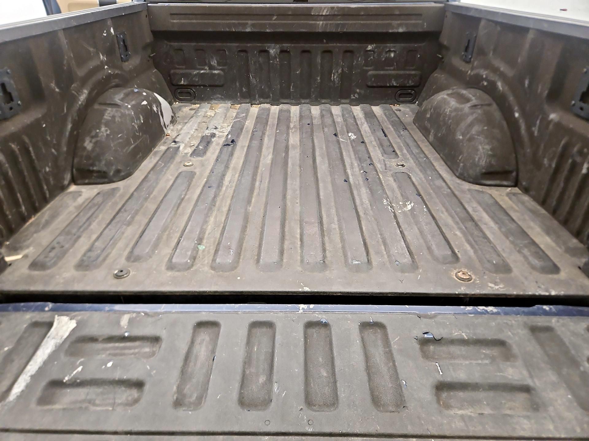 Thumbnail: 2016 Ford F-150 - 19
