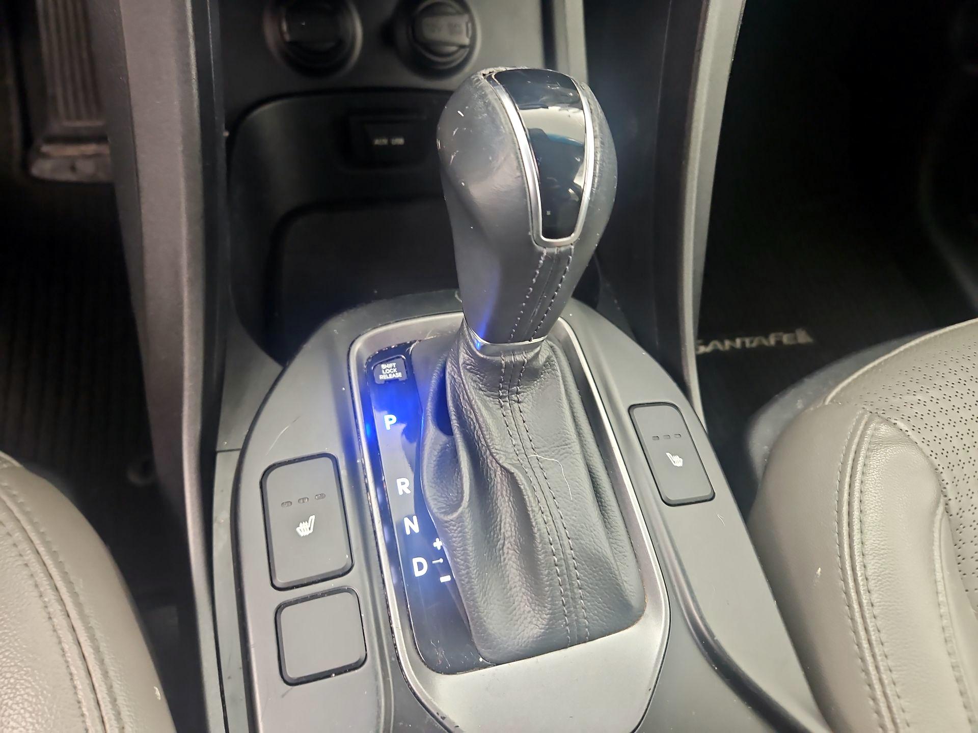 Thumbnail: 2014 Hyundai Santa Fe - 17