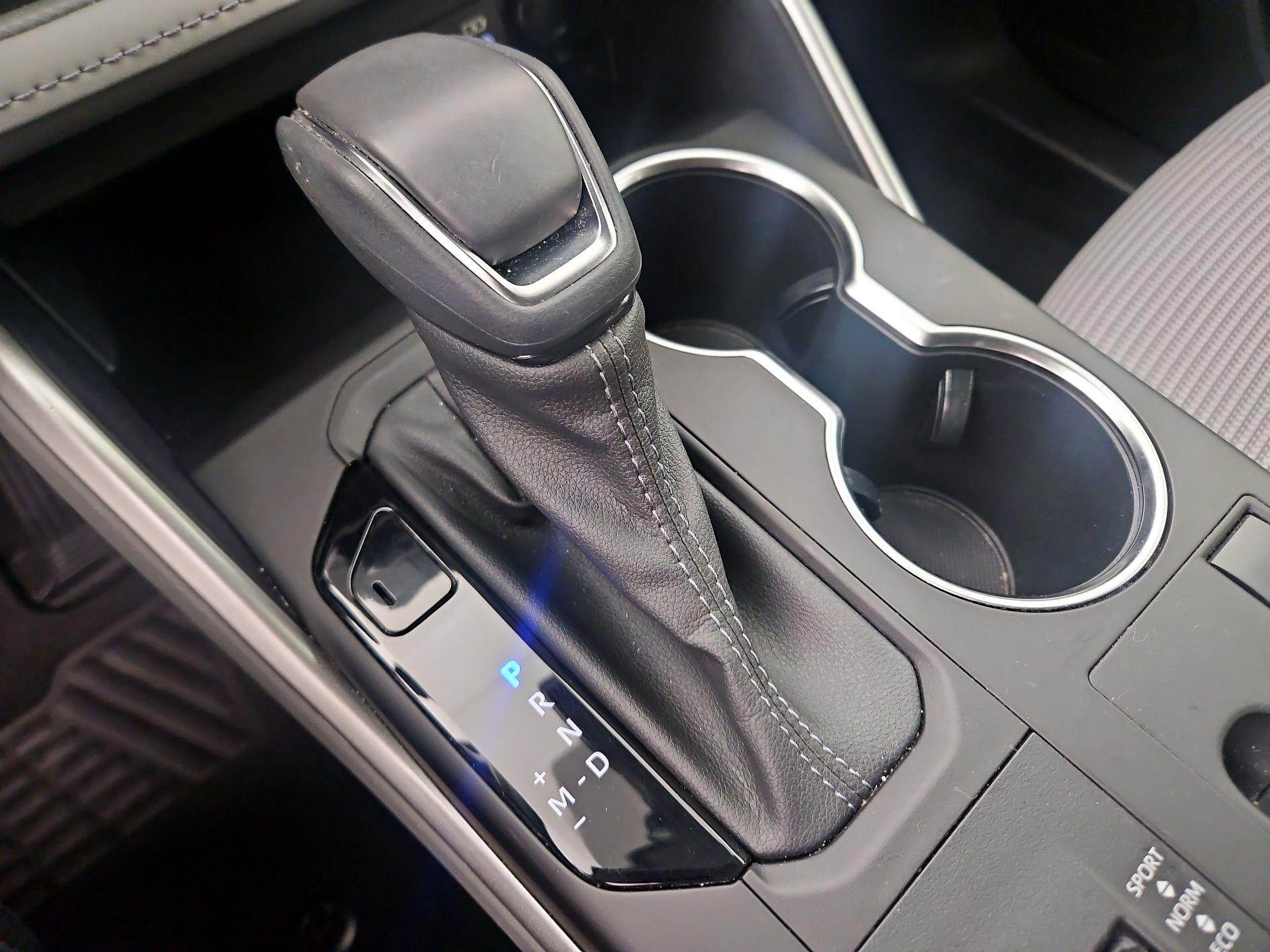 Thumbnail: 2023 Toyota Highlander - 17