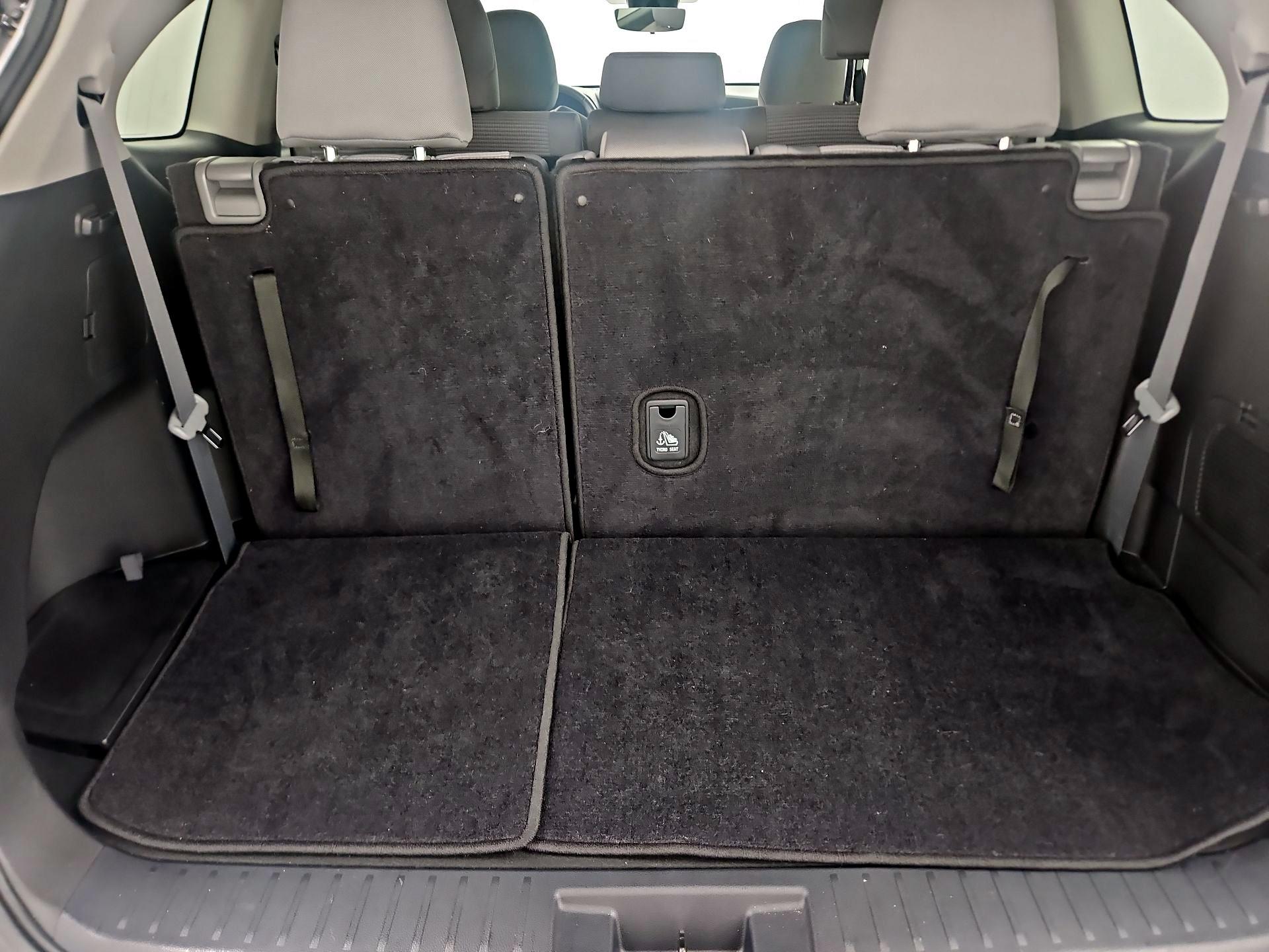 Thumbnail: 2023 Toyota Highlander - 19