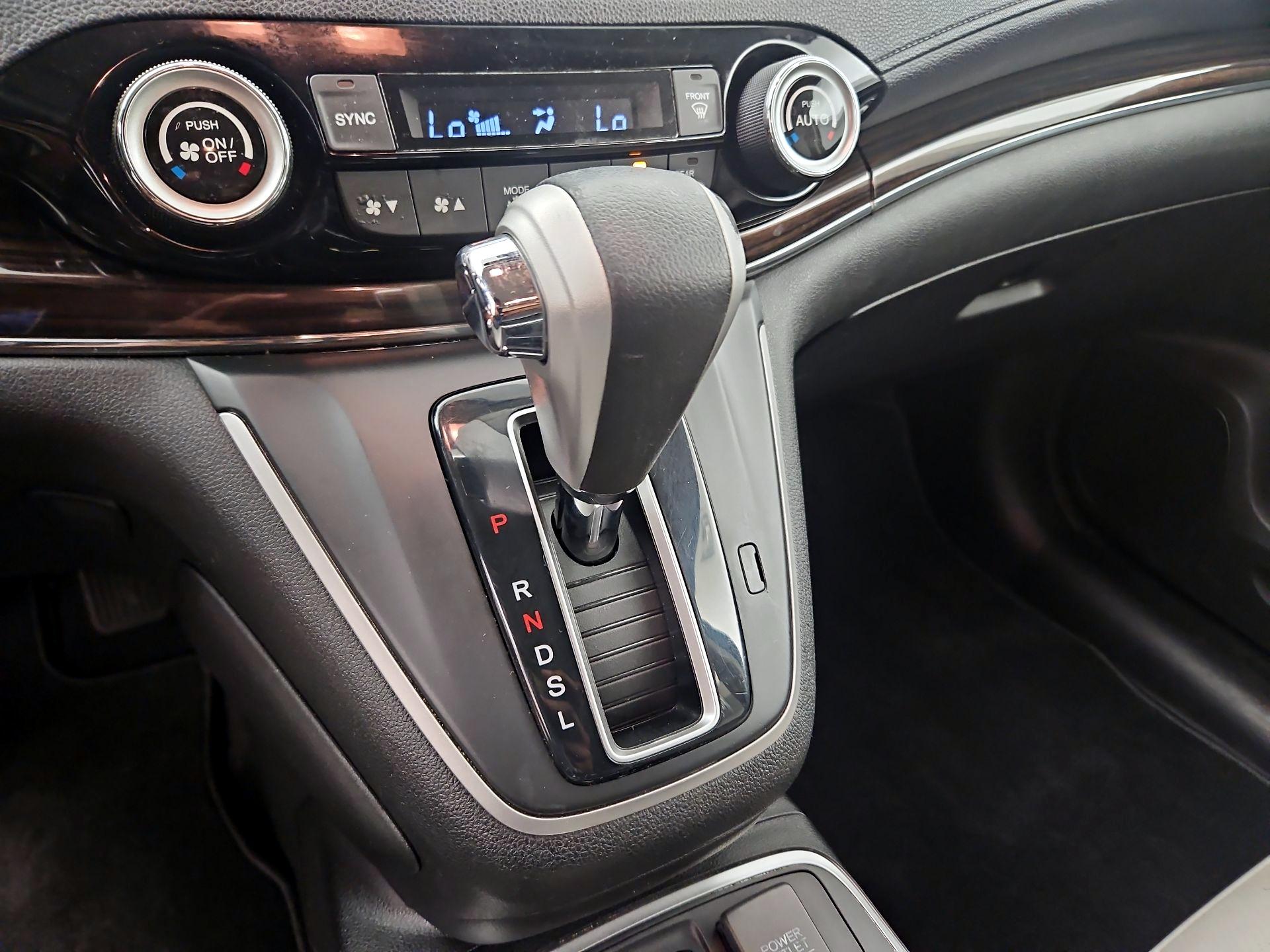 Thumbnail: 2015 Honda CR-V - 17