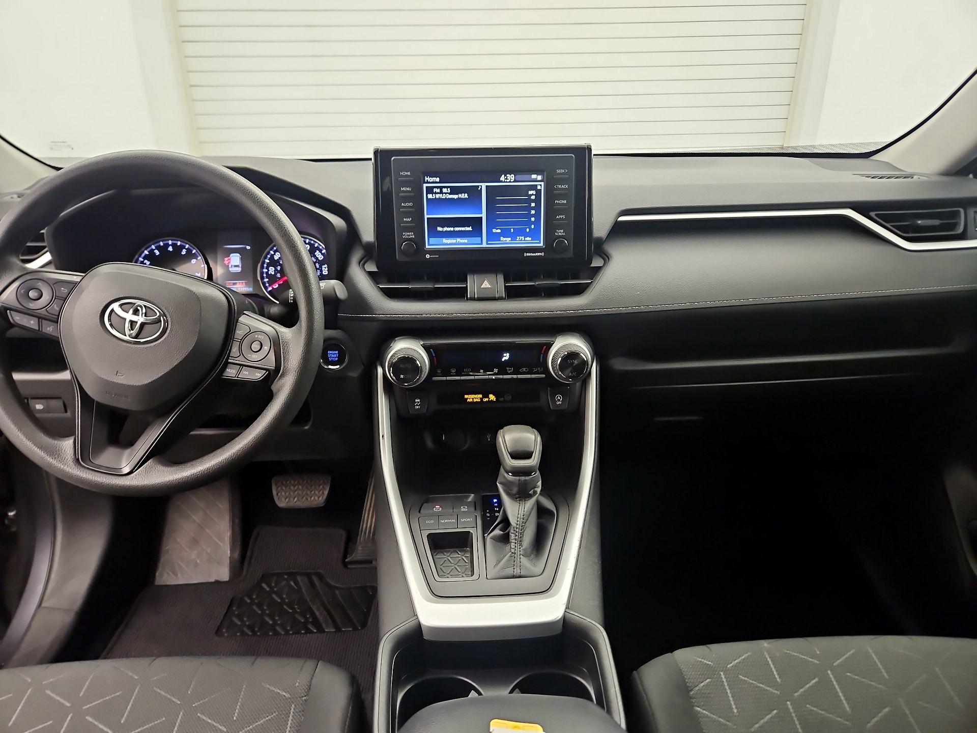 Thumbnail: 2021 Toyota RAV4 - 9