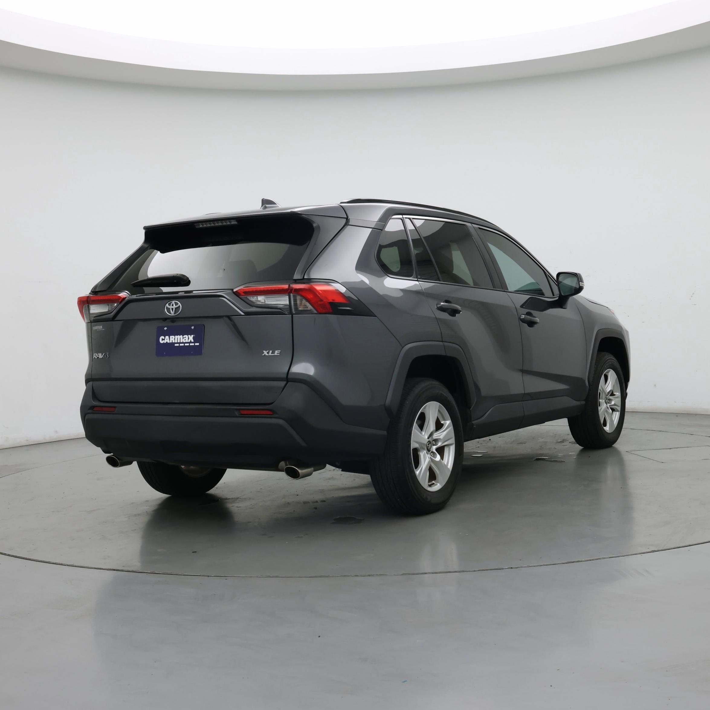 Thumbnail: 2021 Toyota RAV4 - 8