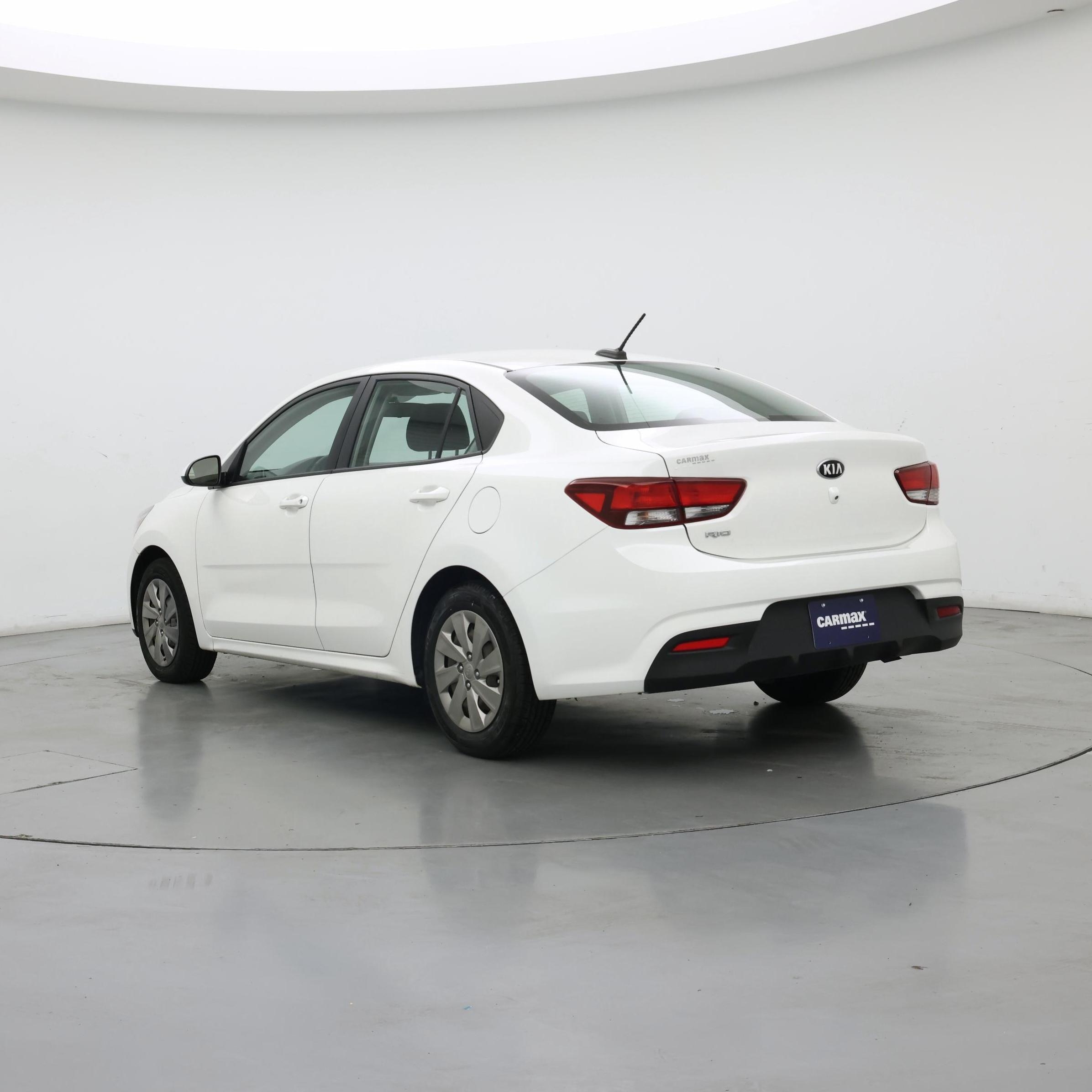 Thumbnail: 2020 Kia Rio - 2