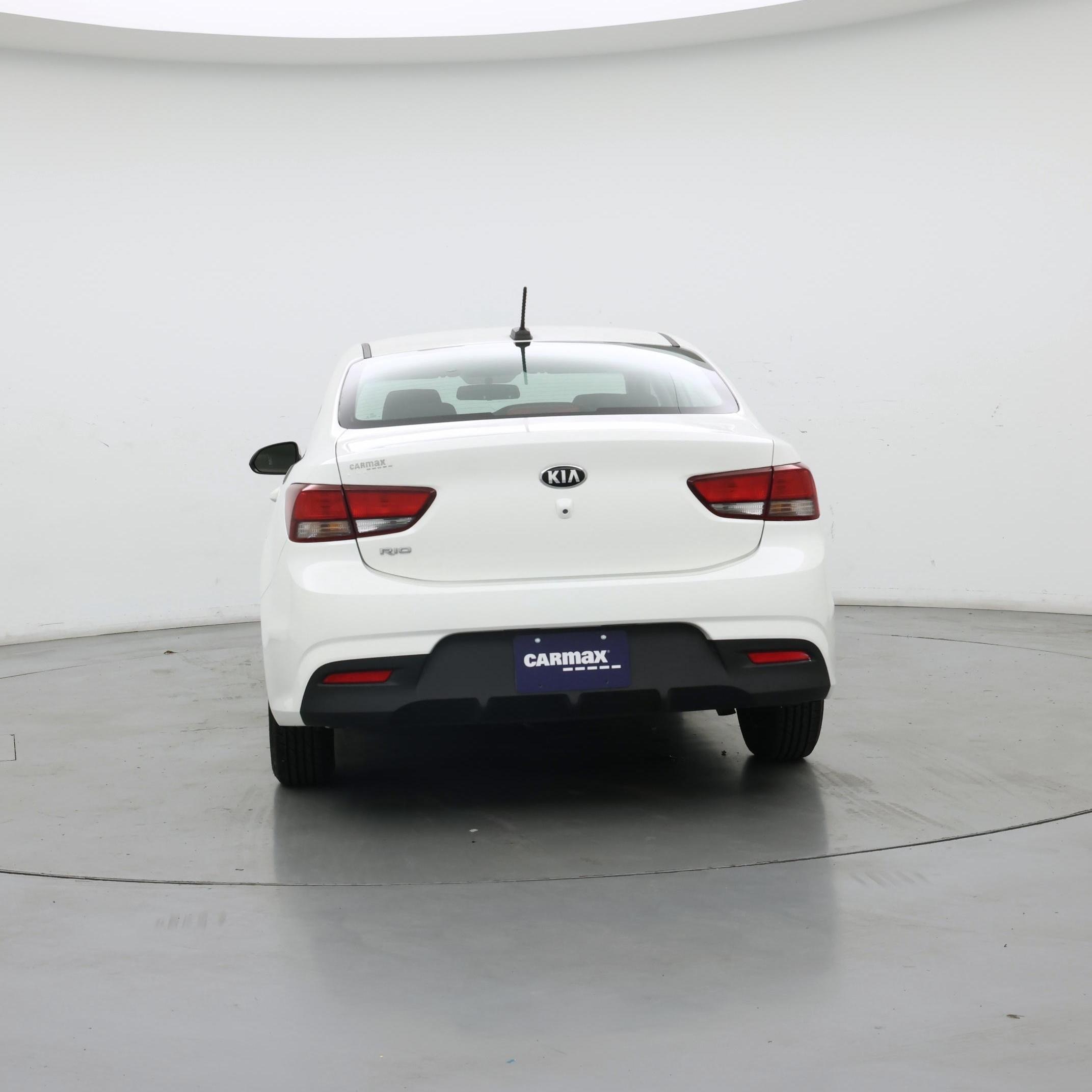 Thumbnail: 2020 Kia Rio - 6