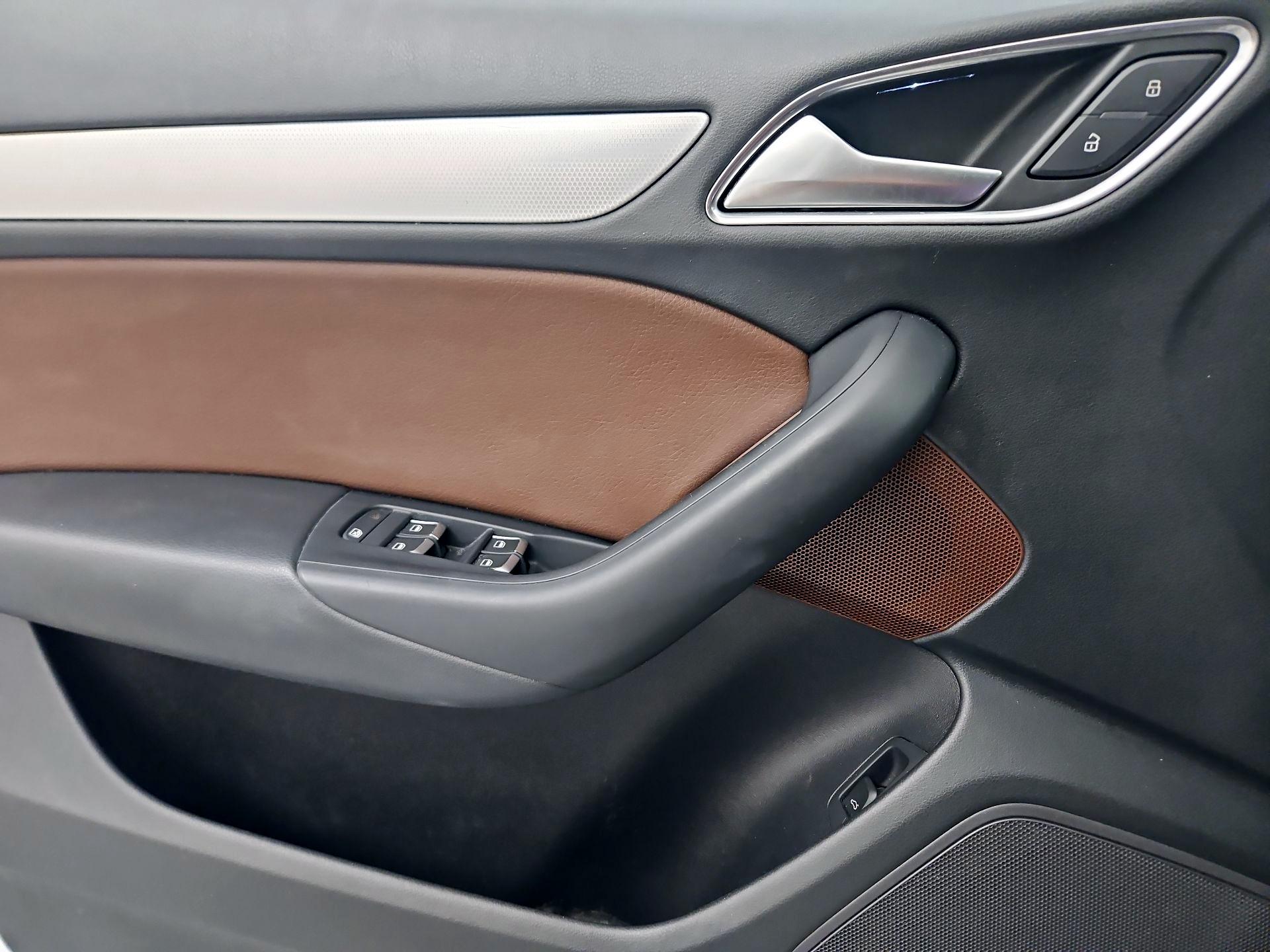 Thumbnail: 2018 Audi Q3 - 12
