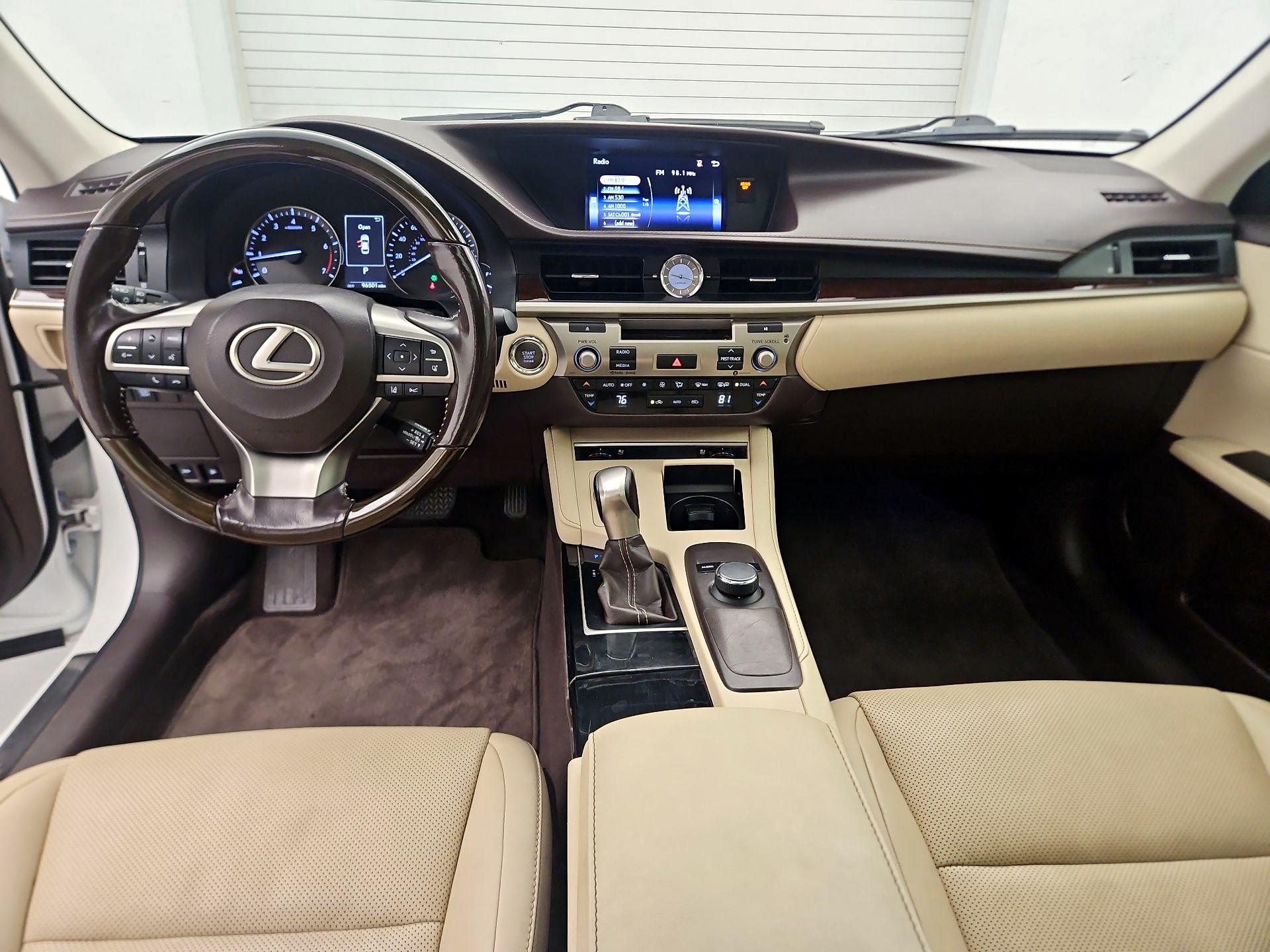 Thumbnail: 2017 Lexus ES - 9