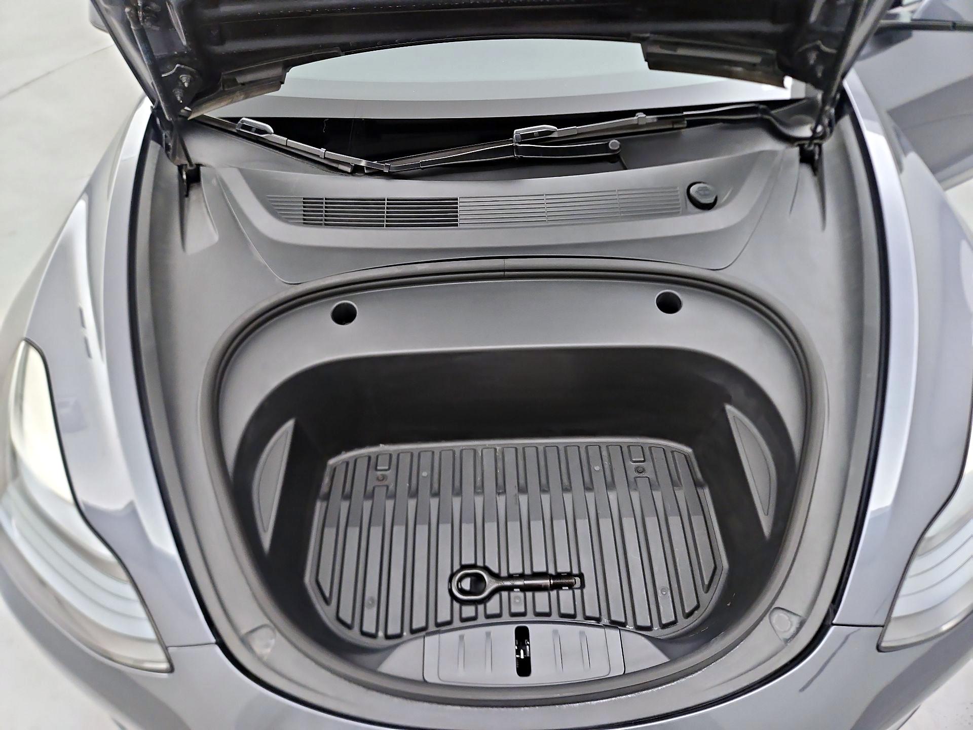 Thumbnail: 2023 Tesla Model 3 - 20