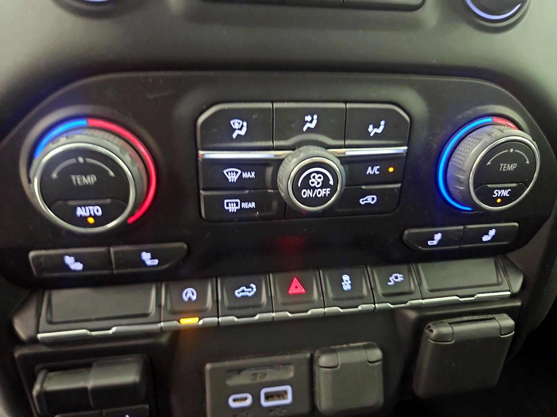 Thumbnail: 2021 Chevrolet Silverado 1500 - 16