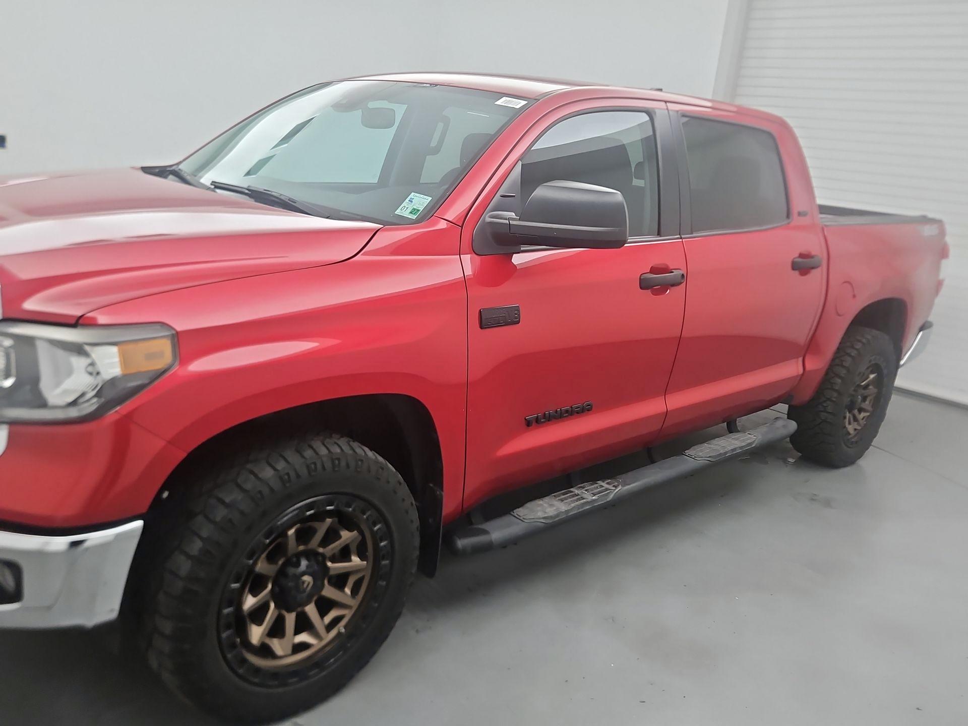 Thumbnail: 2021 Toyota Tundra - 3