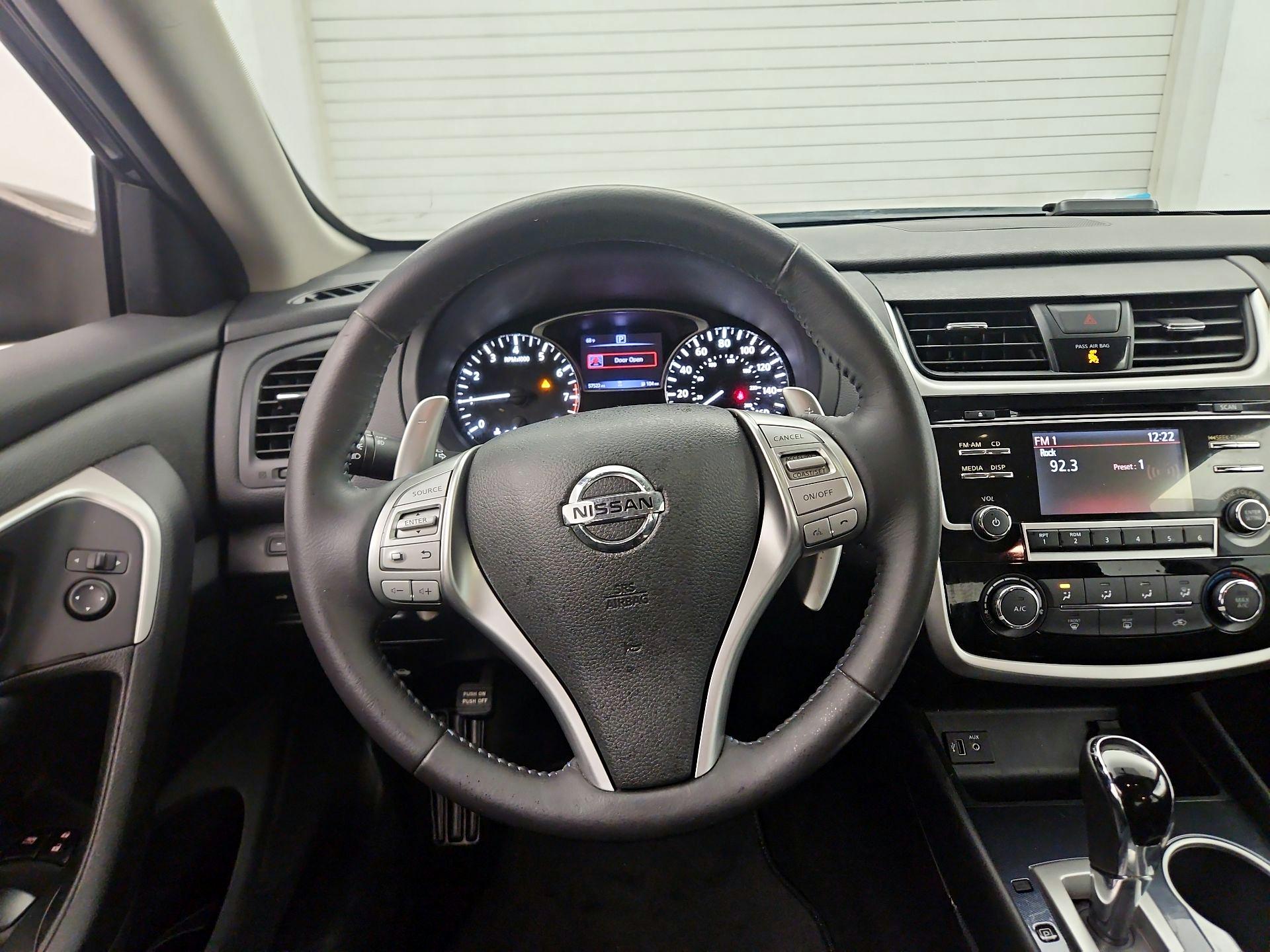 Thumbnail: 2018 Nissan Altima - 10