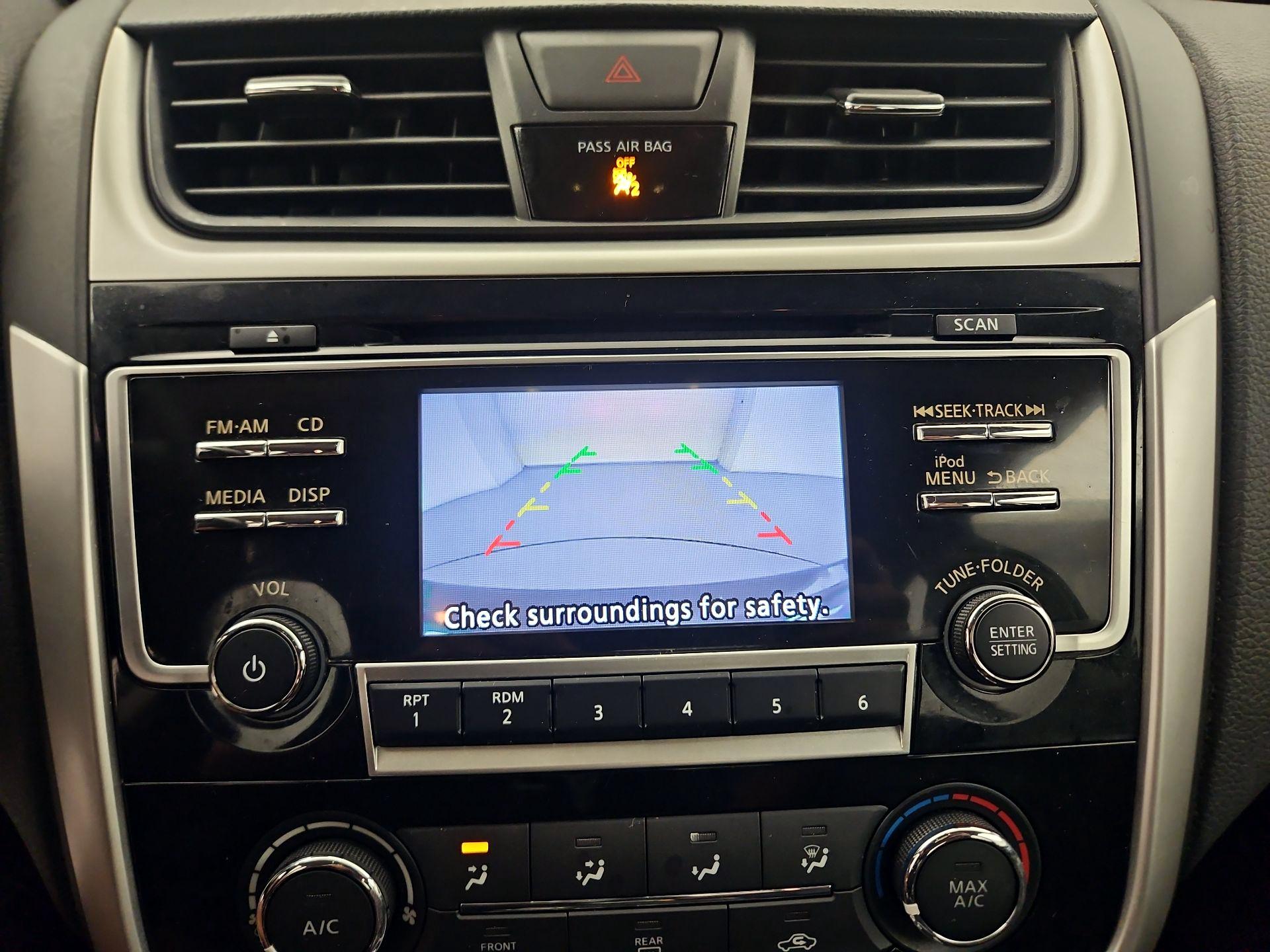 Thumbnail: 2018 Nissan Altima - 14