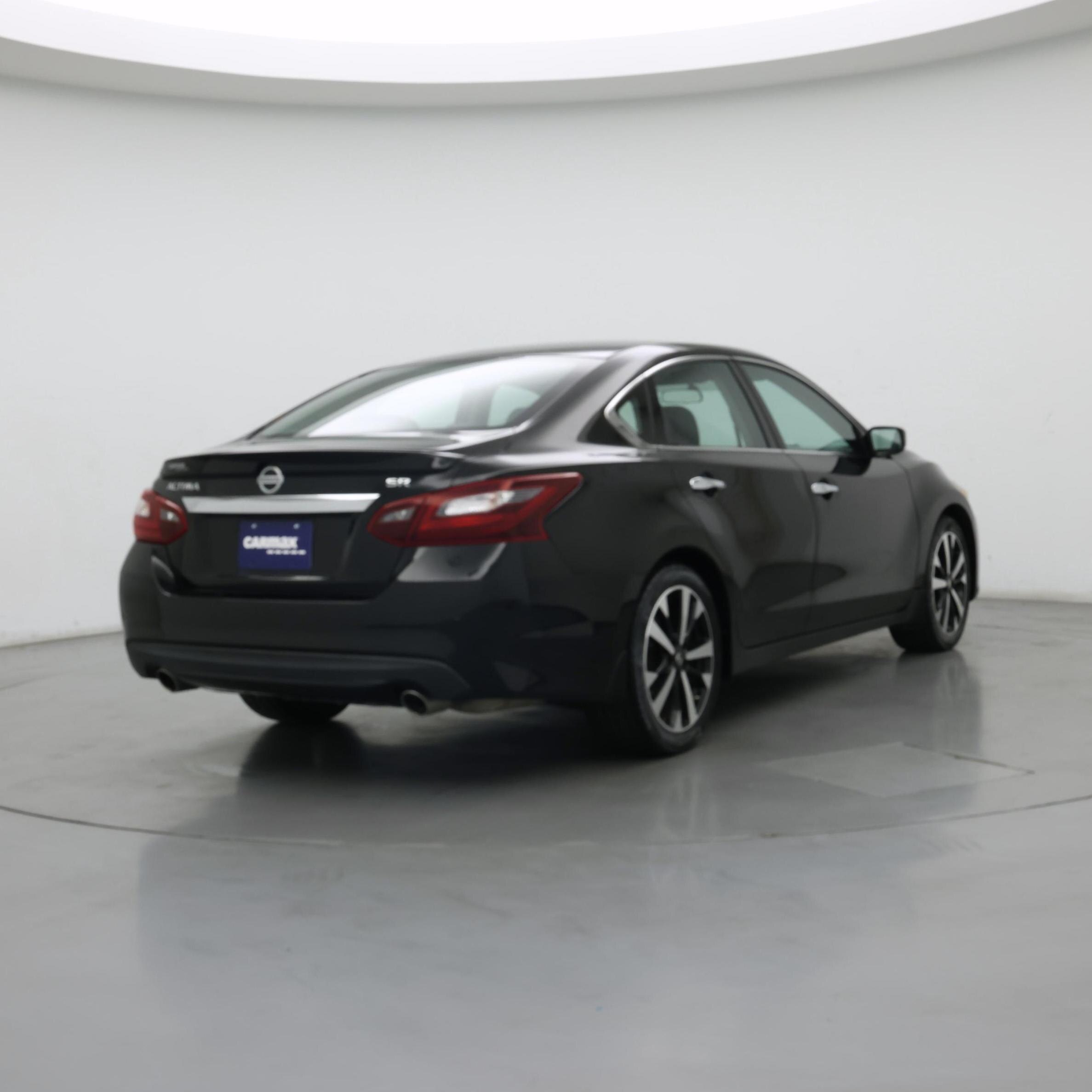 Thumbnail: 2018 Nissan Altima - 8