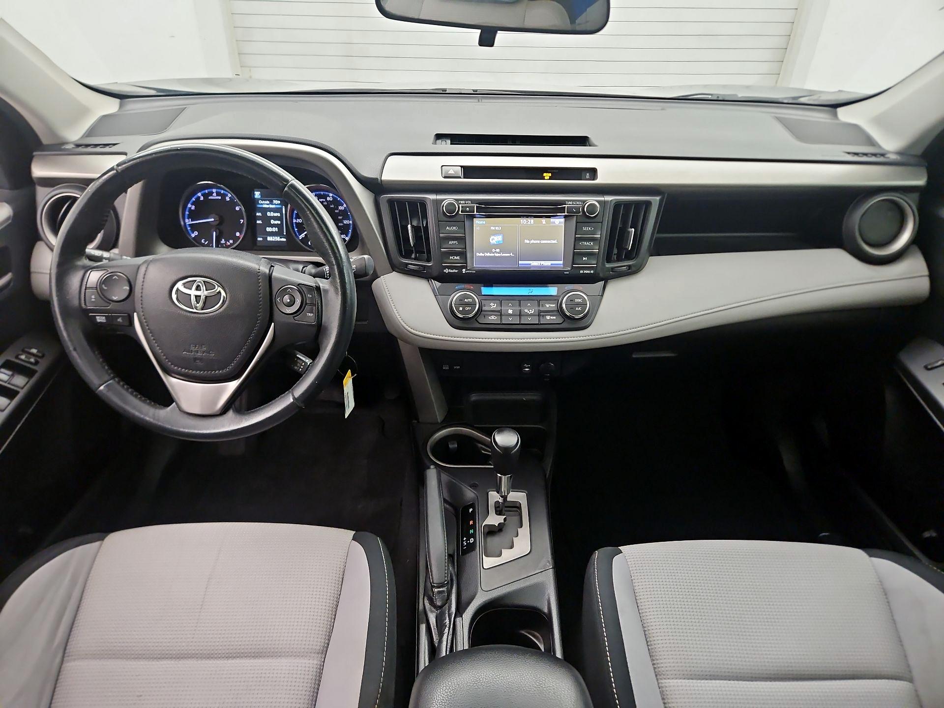 Thumbnail: 2016 Toyota RAV4 - 9