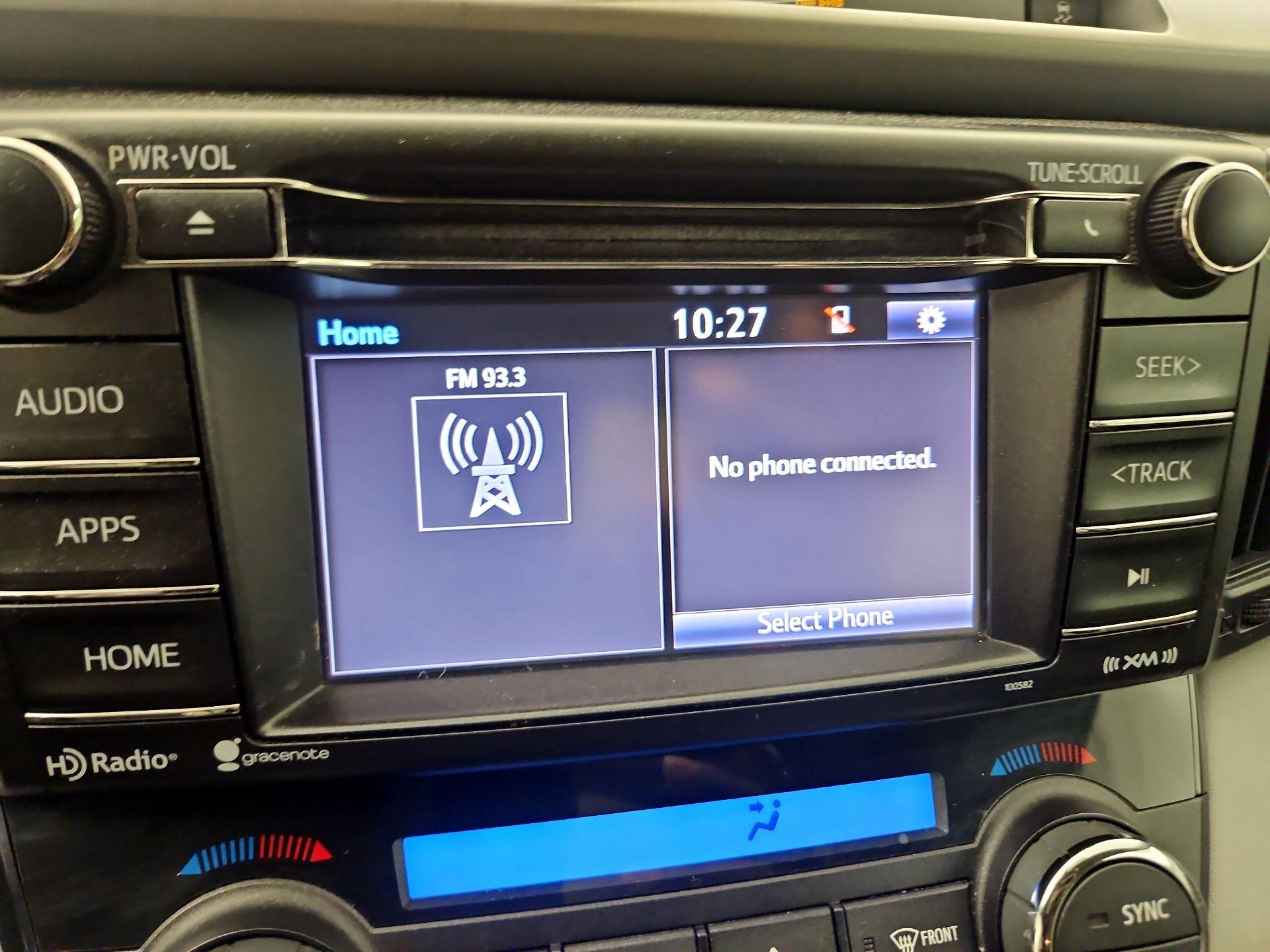Thumbnail: 2016 Toyota RAV4 - 15