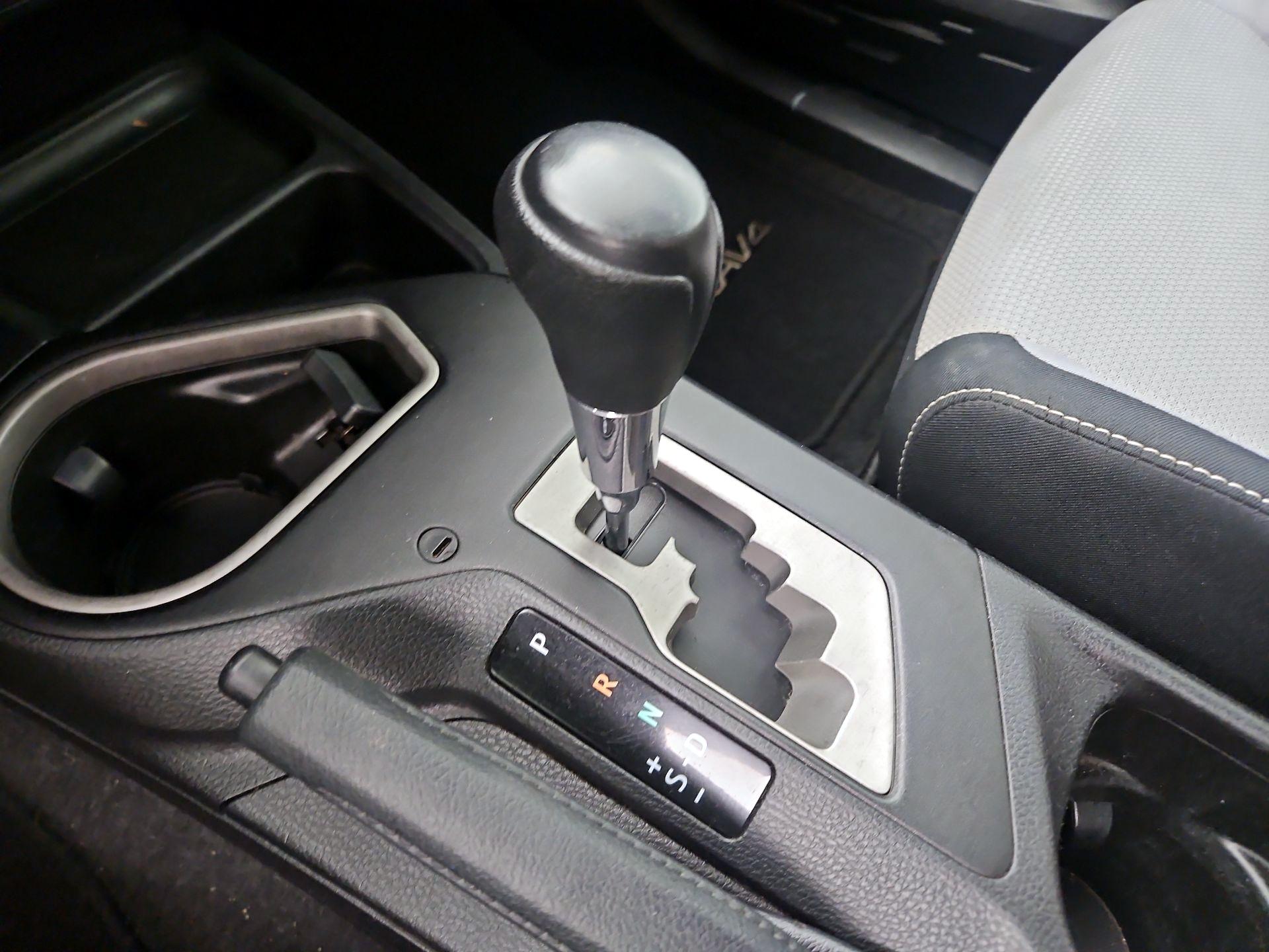 Thumbnail: 2016 Toyota RAV4 - 17