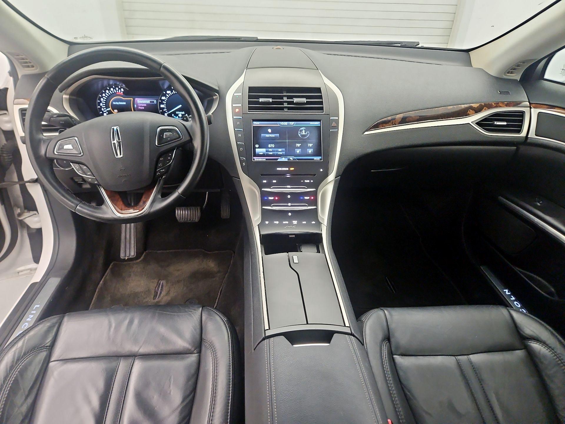 Thumbnail: 2016 Lincoln MKZ - 9
