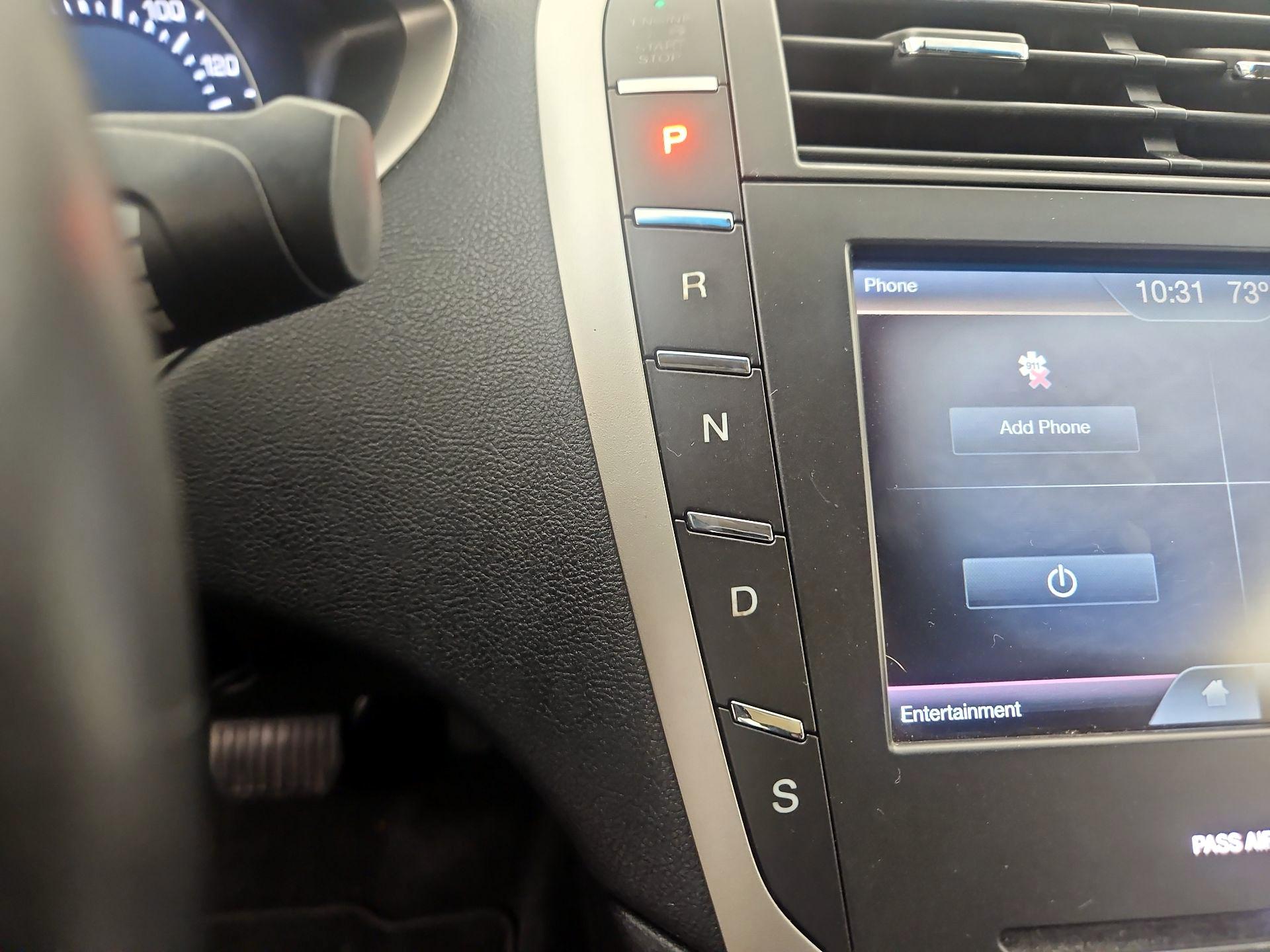 Thumbnail: 2016 Lincoln MKZ - 17
