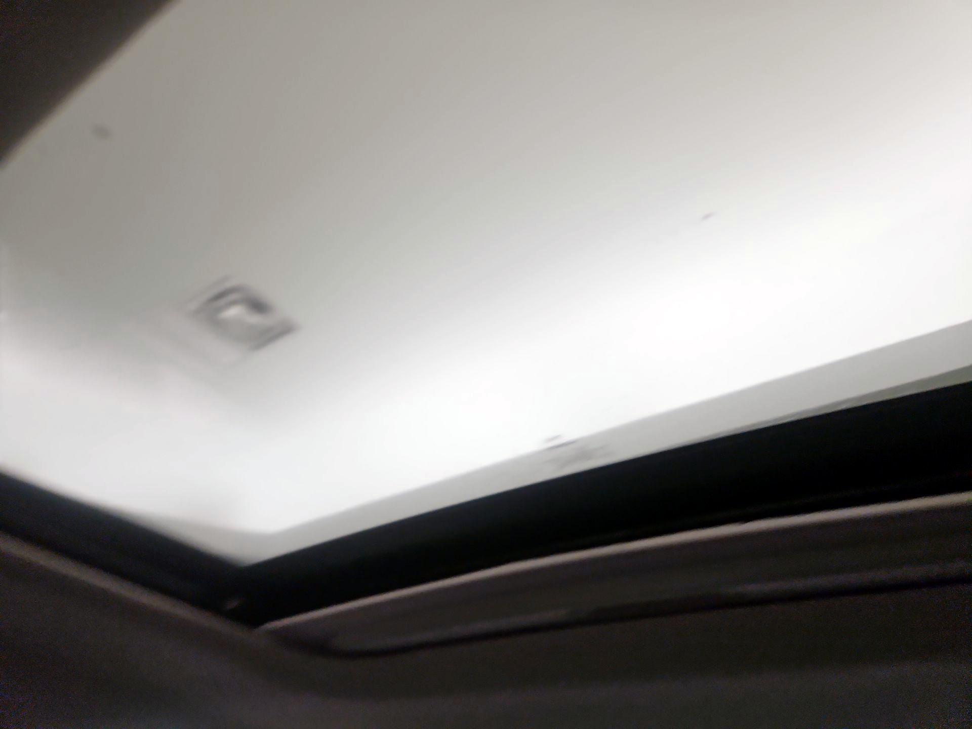 Thumbnail: 2016 Lincoln MKZ - 19