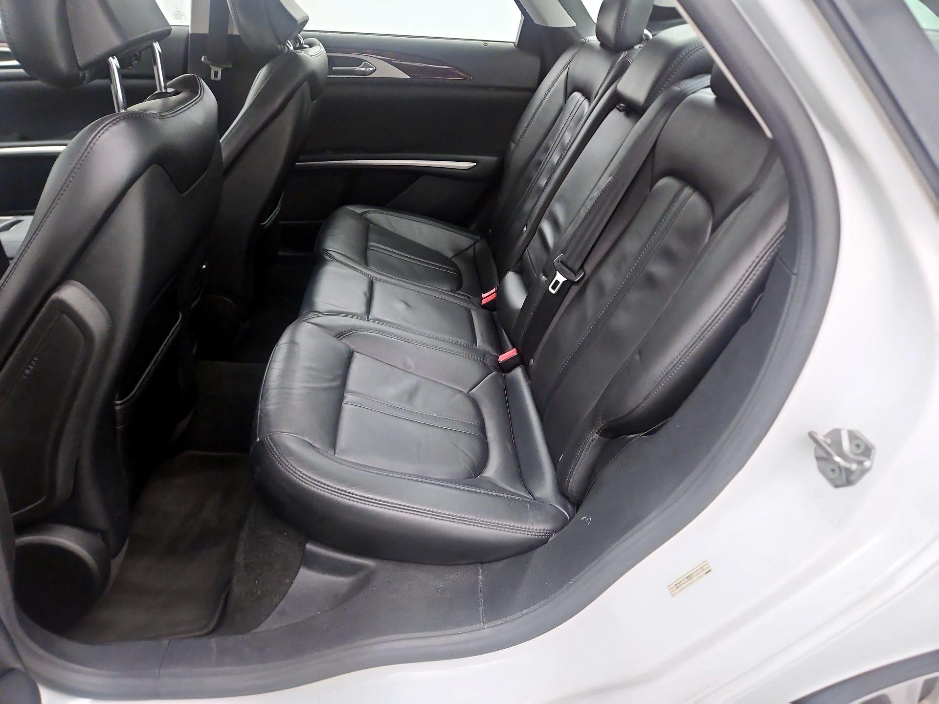 Thumbnail: 2016 Lincoln MKZ - 20