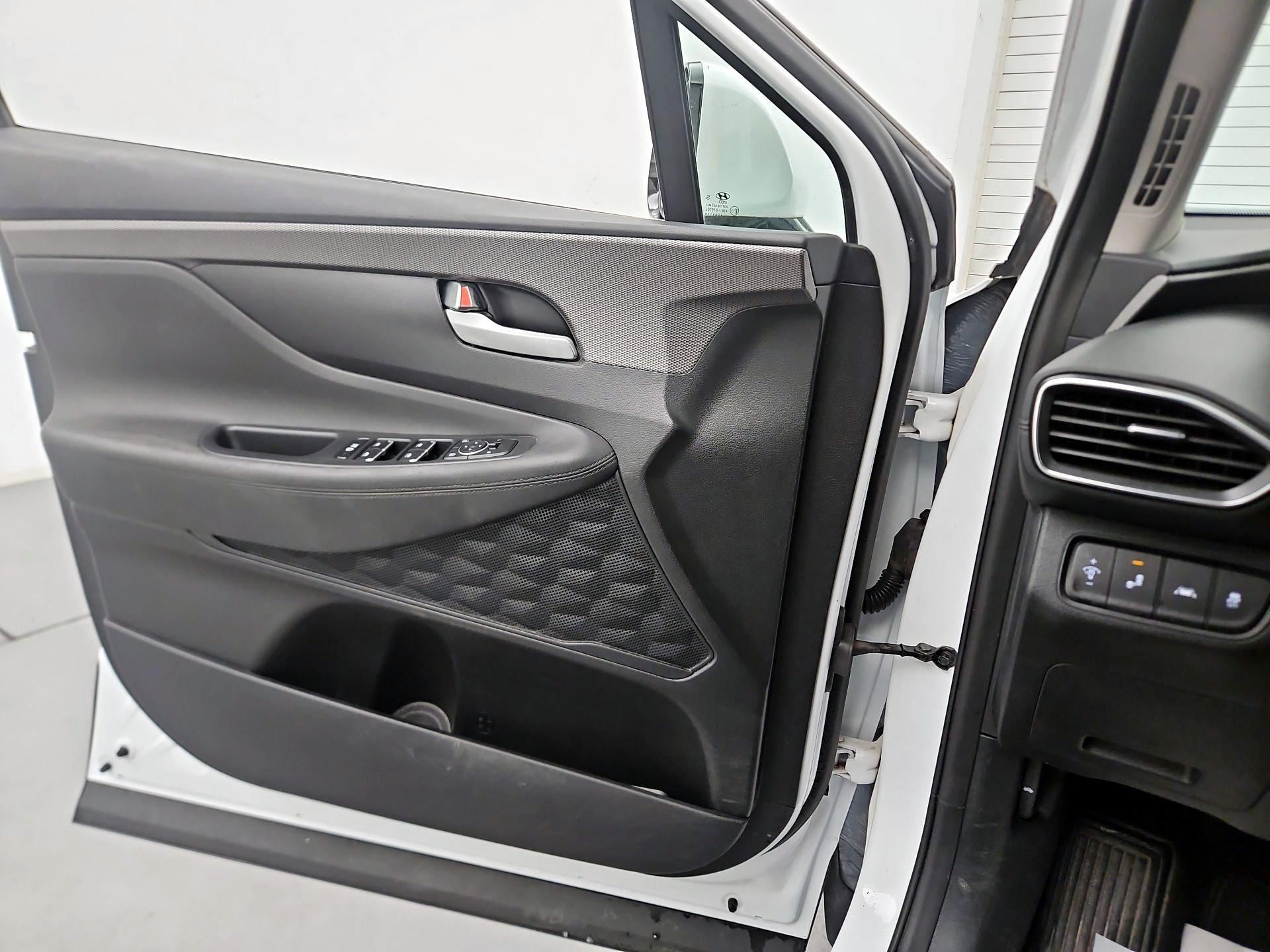 Thumbnail: 2020 Hyundai Santa Fe - 12