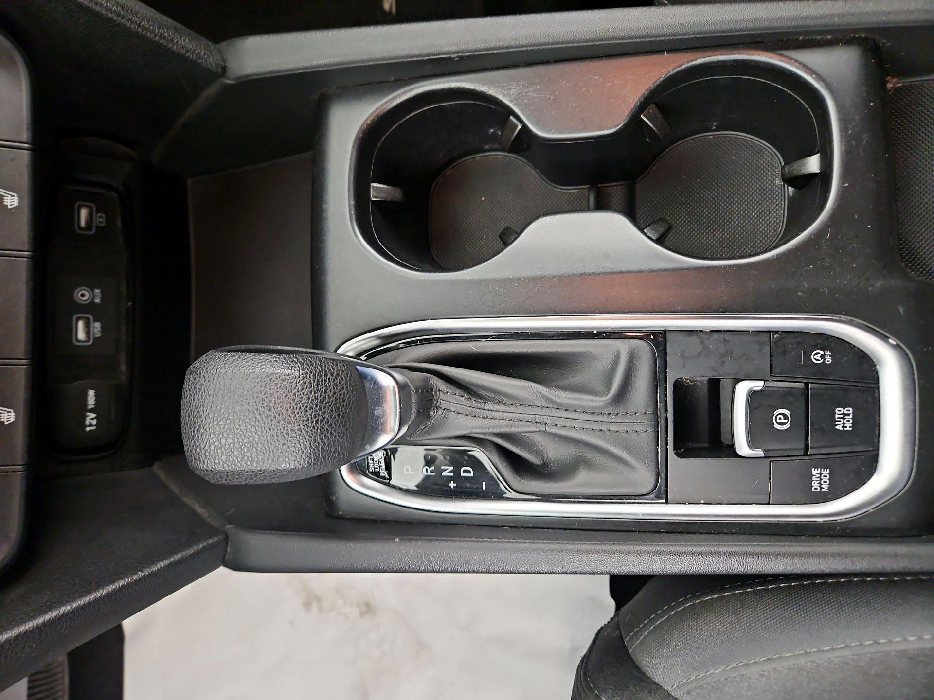 Thumbnail: 2020 Hyundai Santa Fe - 16
