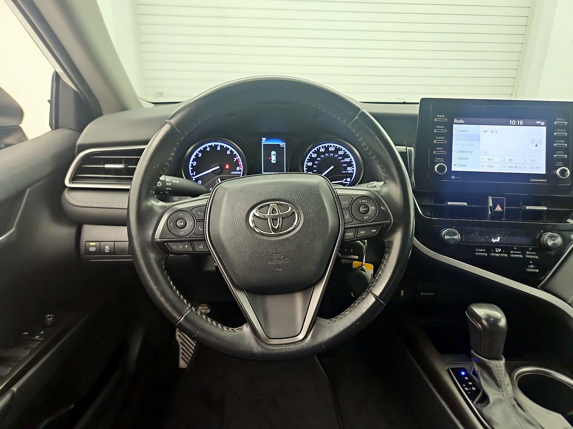 Thumbnail: 2021 Toyota Camry - 10