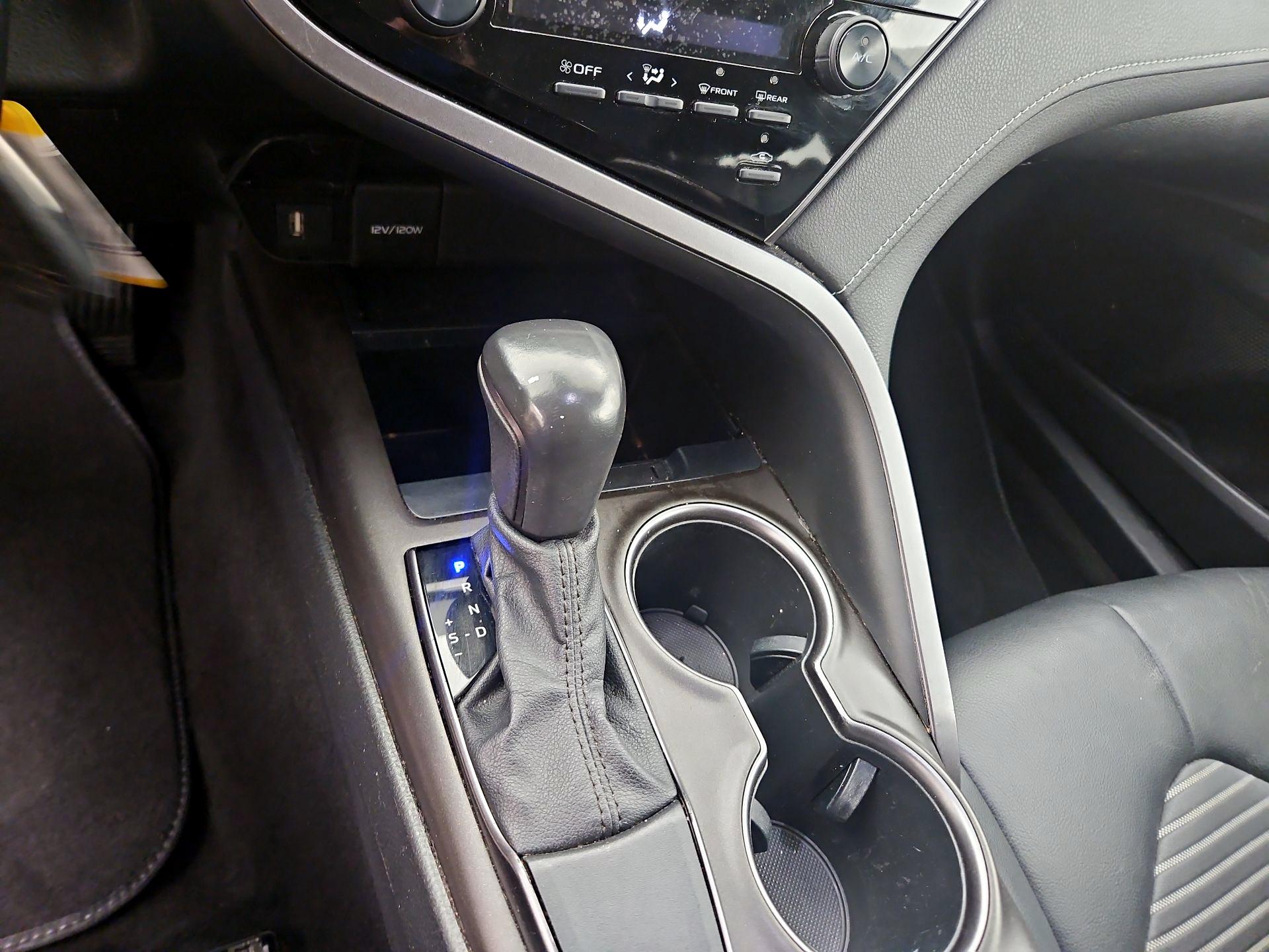 Thumbnail: 2021 Toyota Camry - 17
