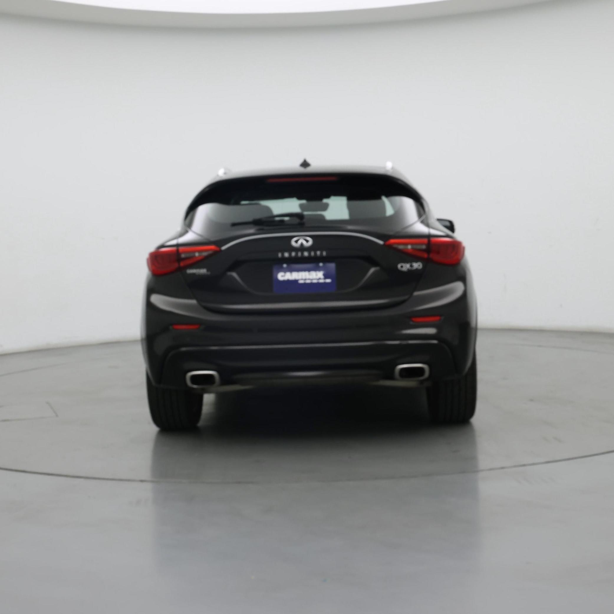 Thumbnail: 2017 INFINITI QX30 - 6