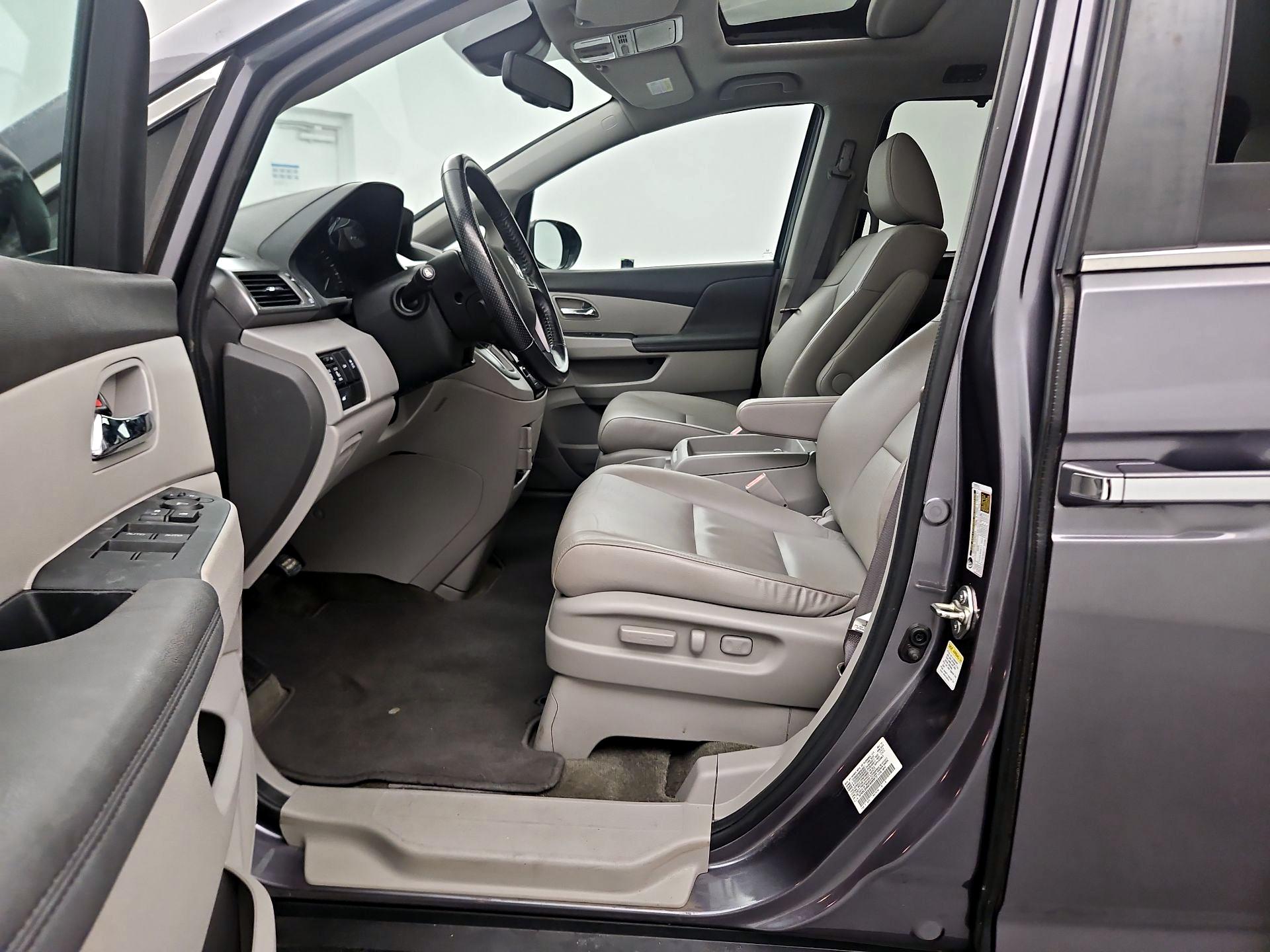 Thumbnail: 2015 Honda Odyssey - 11