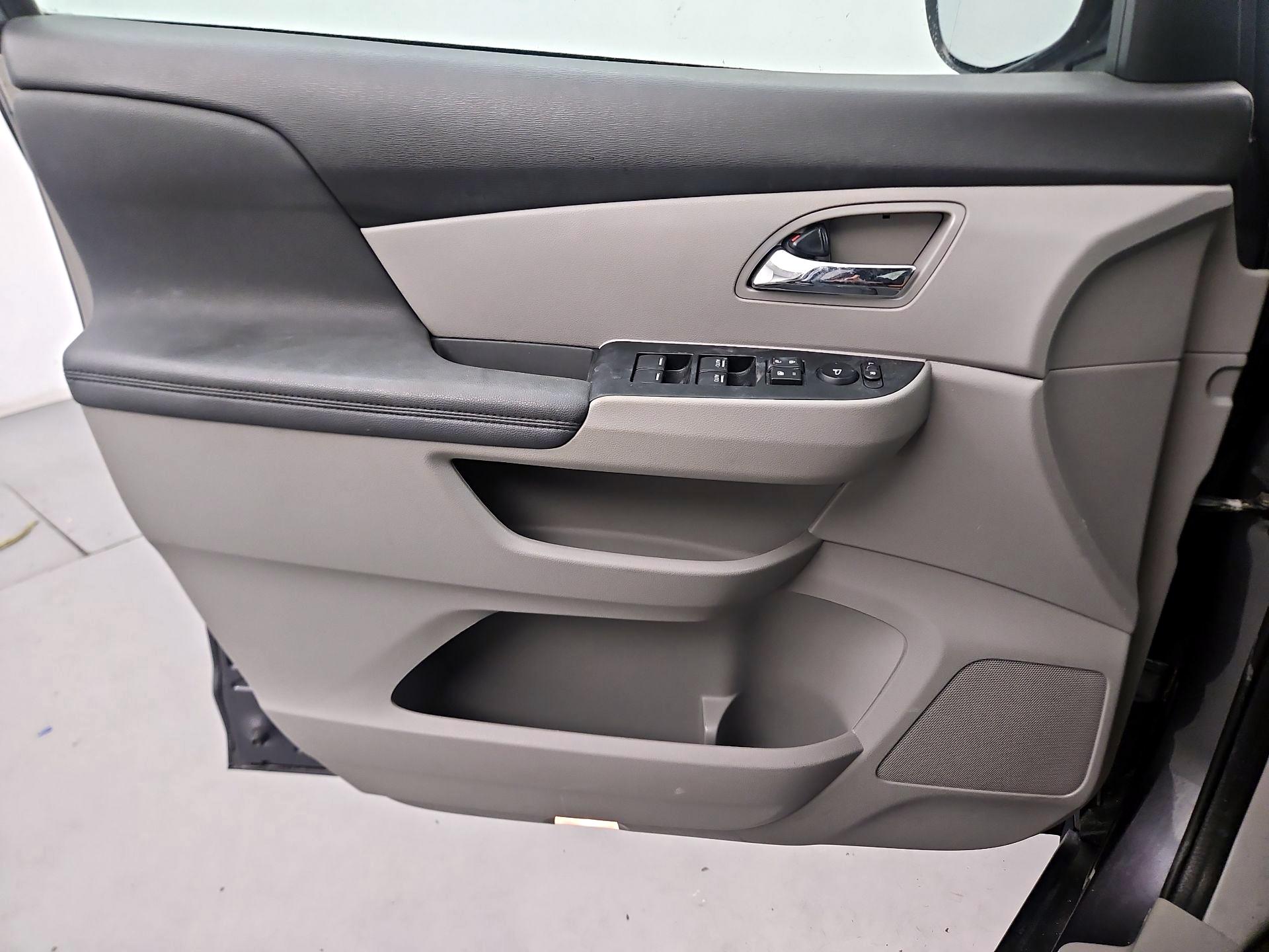 Thumbnail: 2015 Honda Odyssey - 12