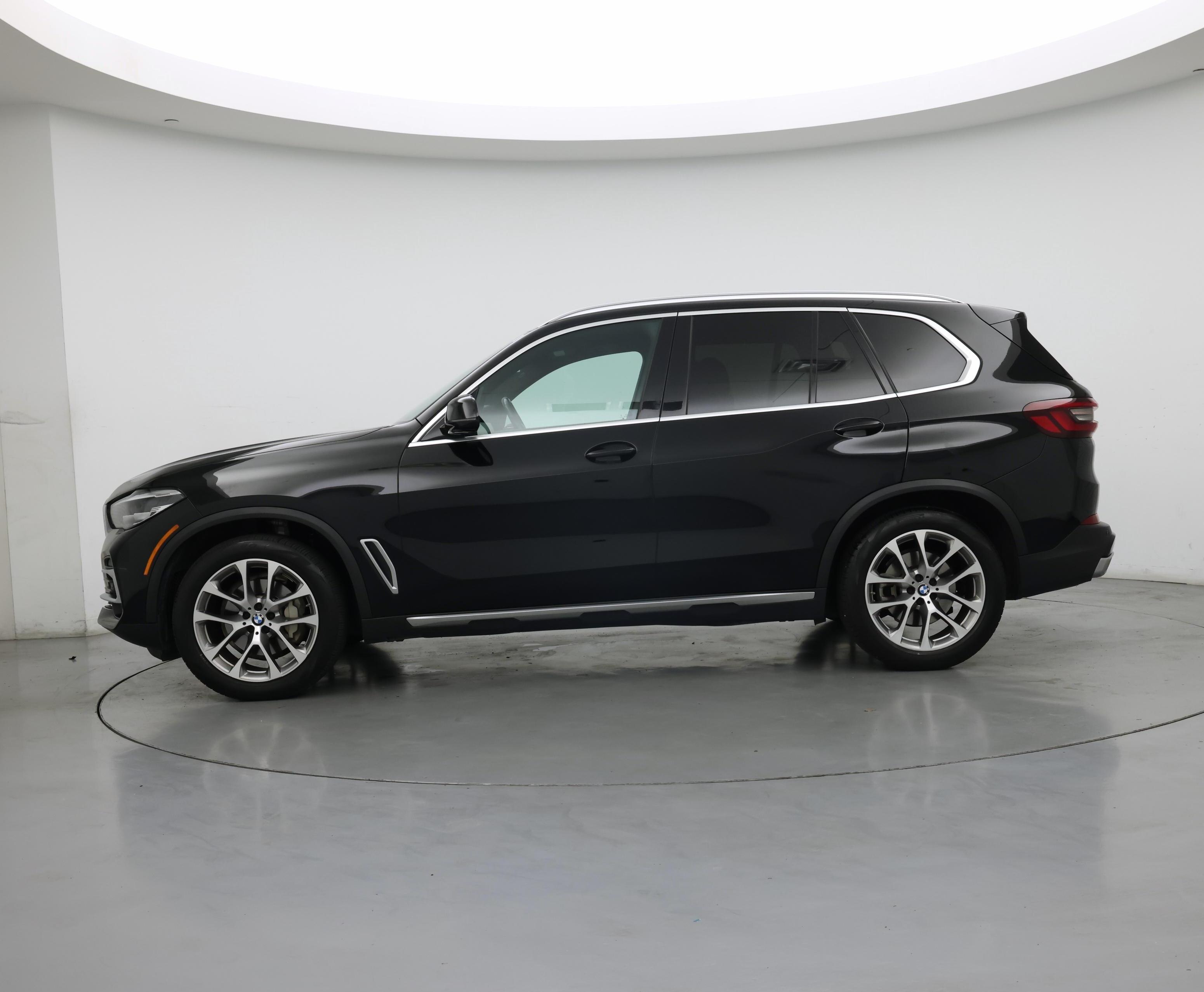 Thumbnail: 2023 BMW X5 - 3