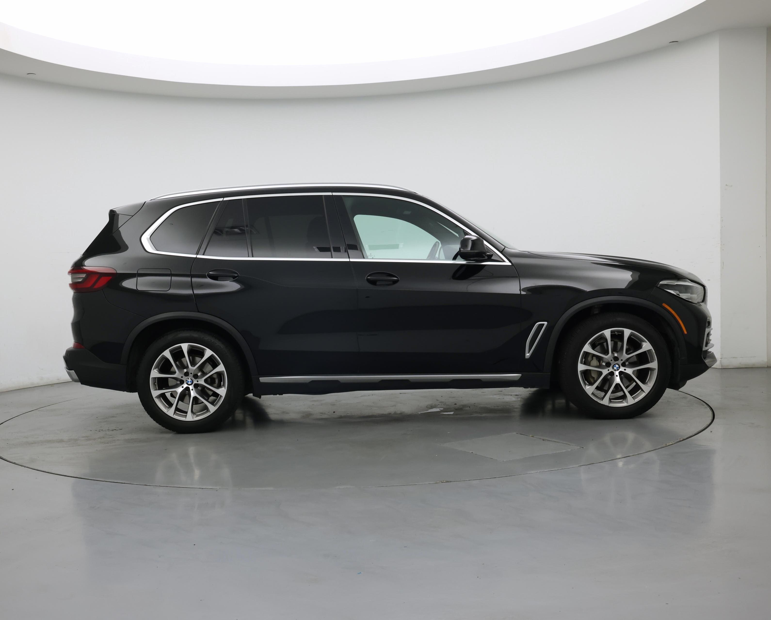 Thumbnail: 2023 BMW X5 - 7