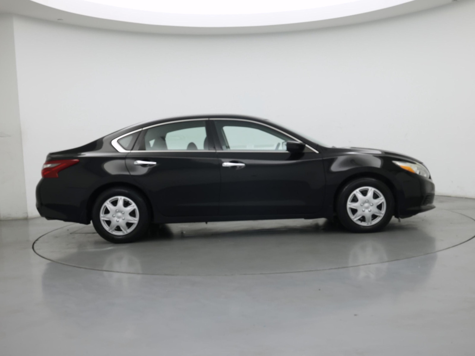 2018 Nissan Altima S - Photo 8