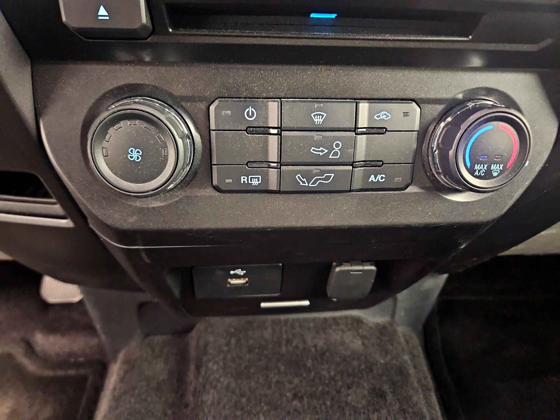 Thumbnail: 2017 Ford F-150 - 16