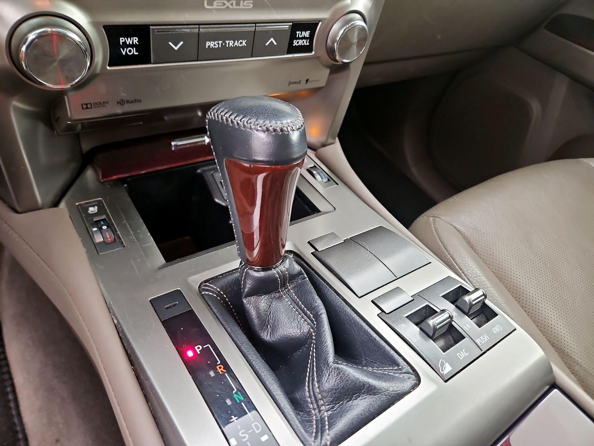Thumbnail: 2016 Lexus GX - 17