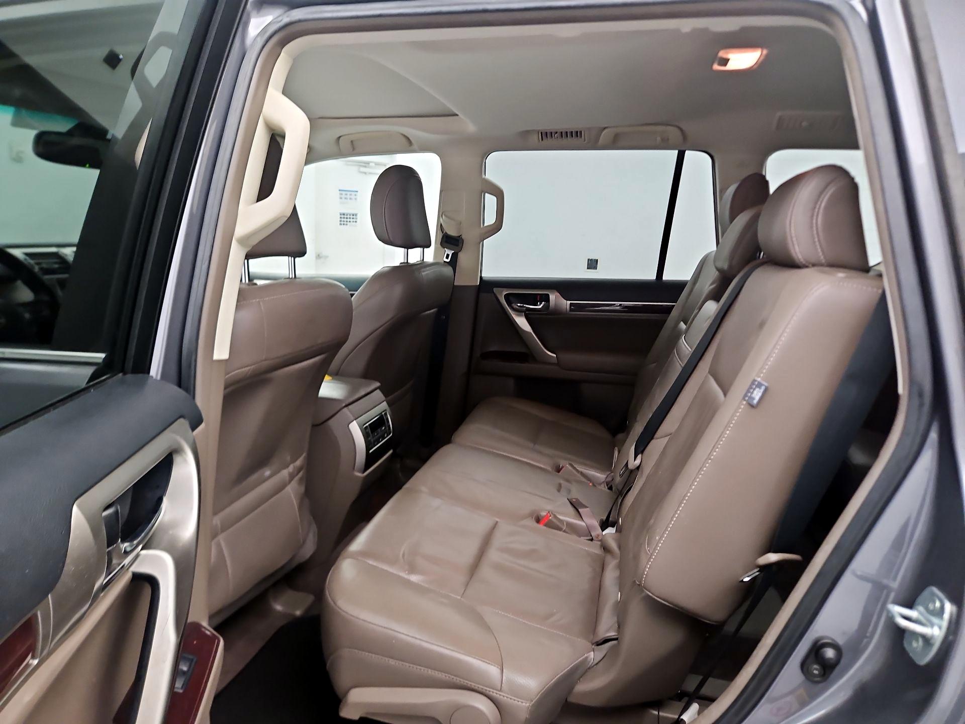 Thumbnail: 2016 Lexus GX - 19