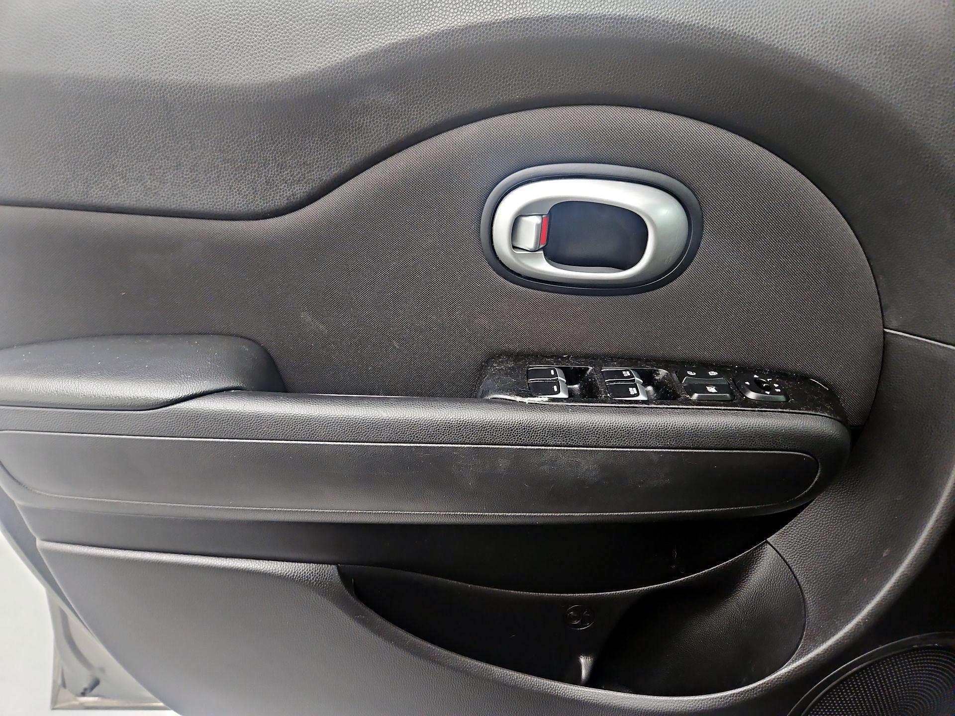 Thumbnail: 2018 Kia Soul - 12