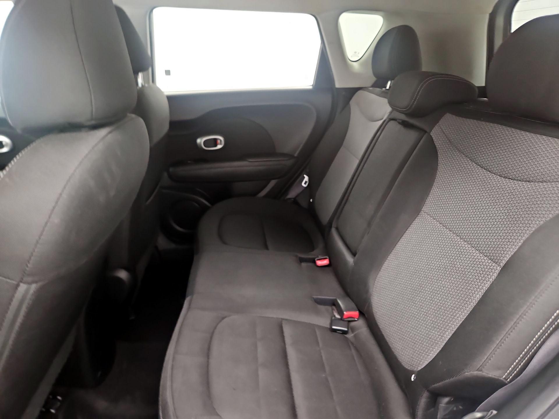 Thumbnail: 2018 Kia Soul - 18