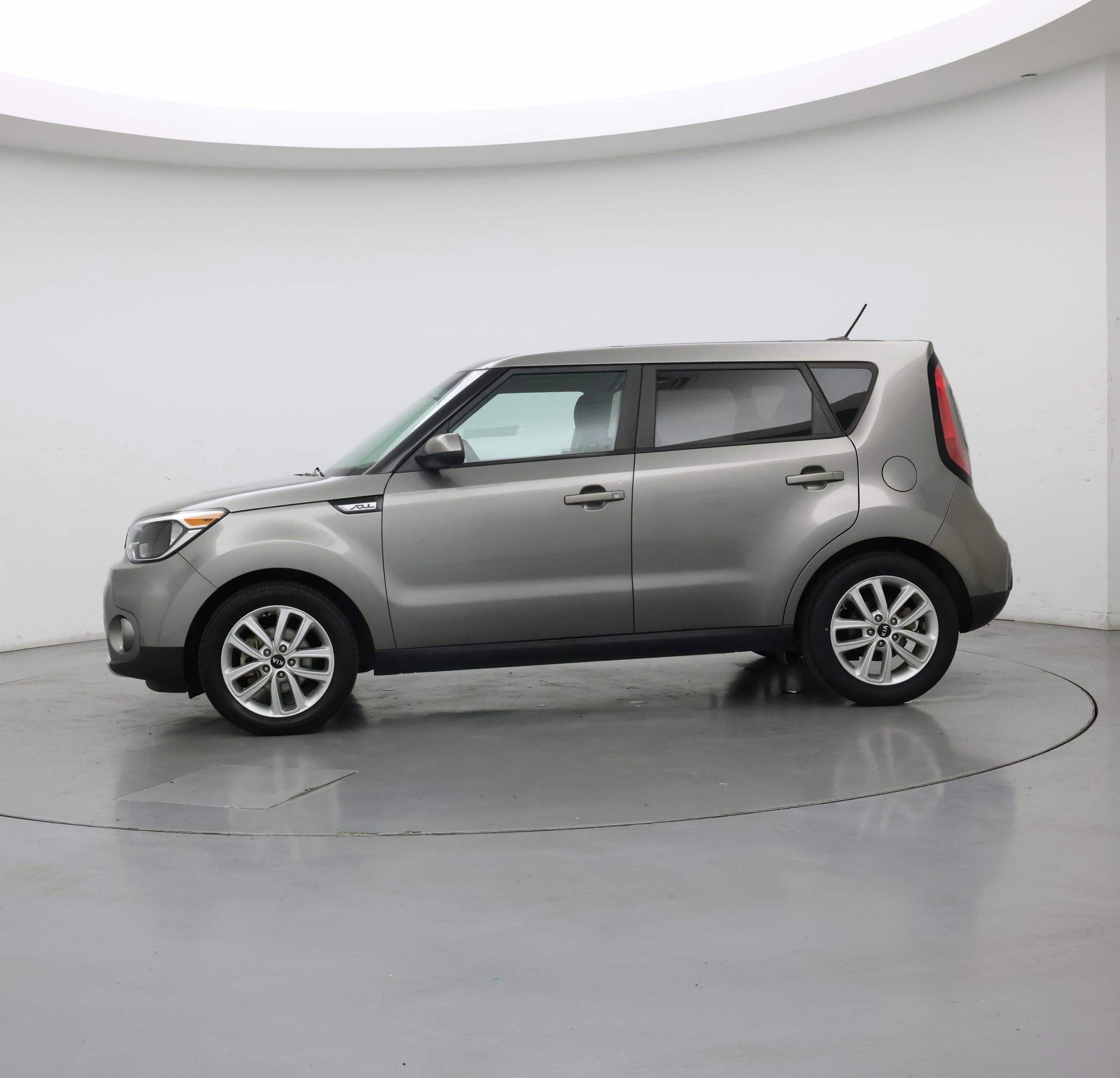 Thumbnail: 2018 Kia Soul - 3