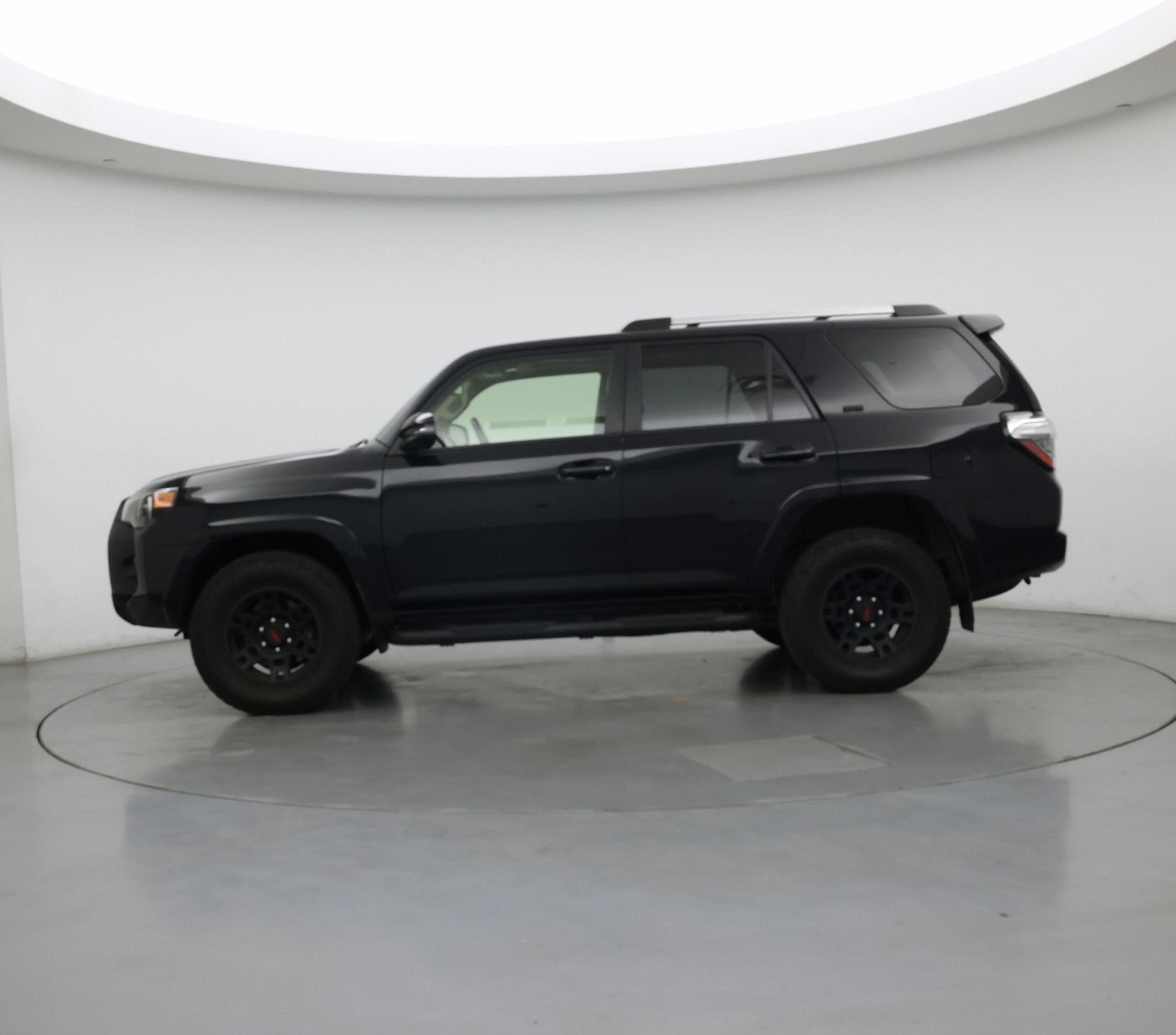 Thumbnail: 2023 Toyota 4Runner - 3